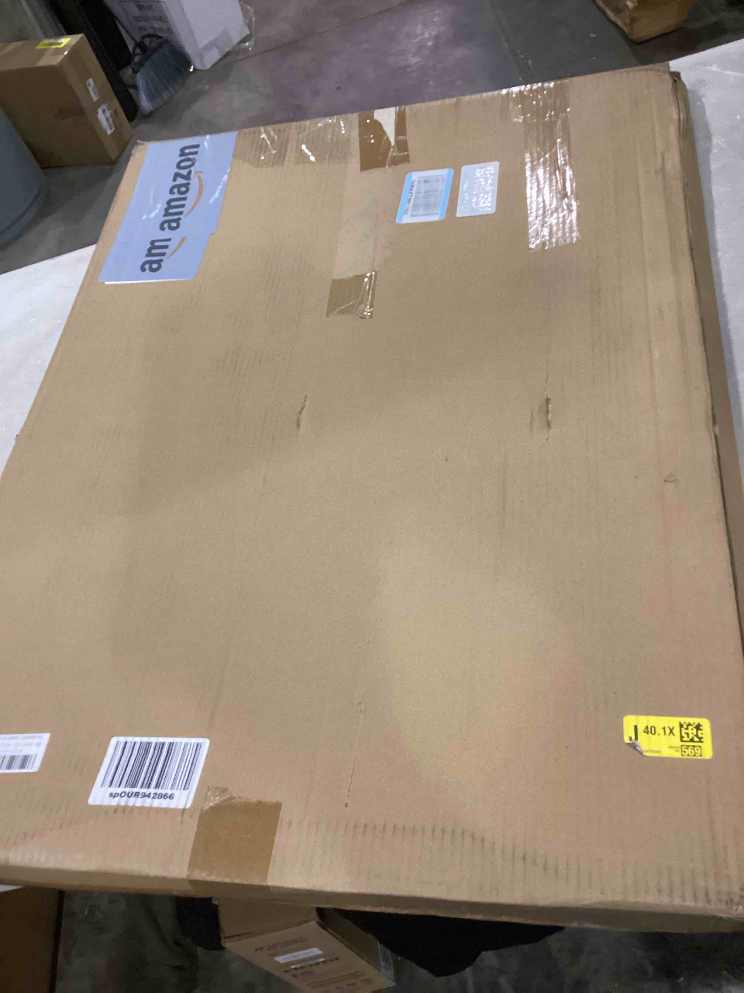 https://s3.amazonaws.com/lotting-images-prod/bidfta/BLU6801237_1733748380649.jpeg