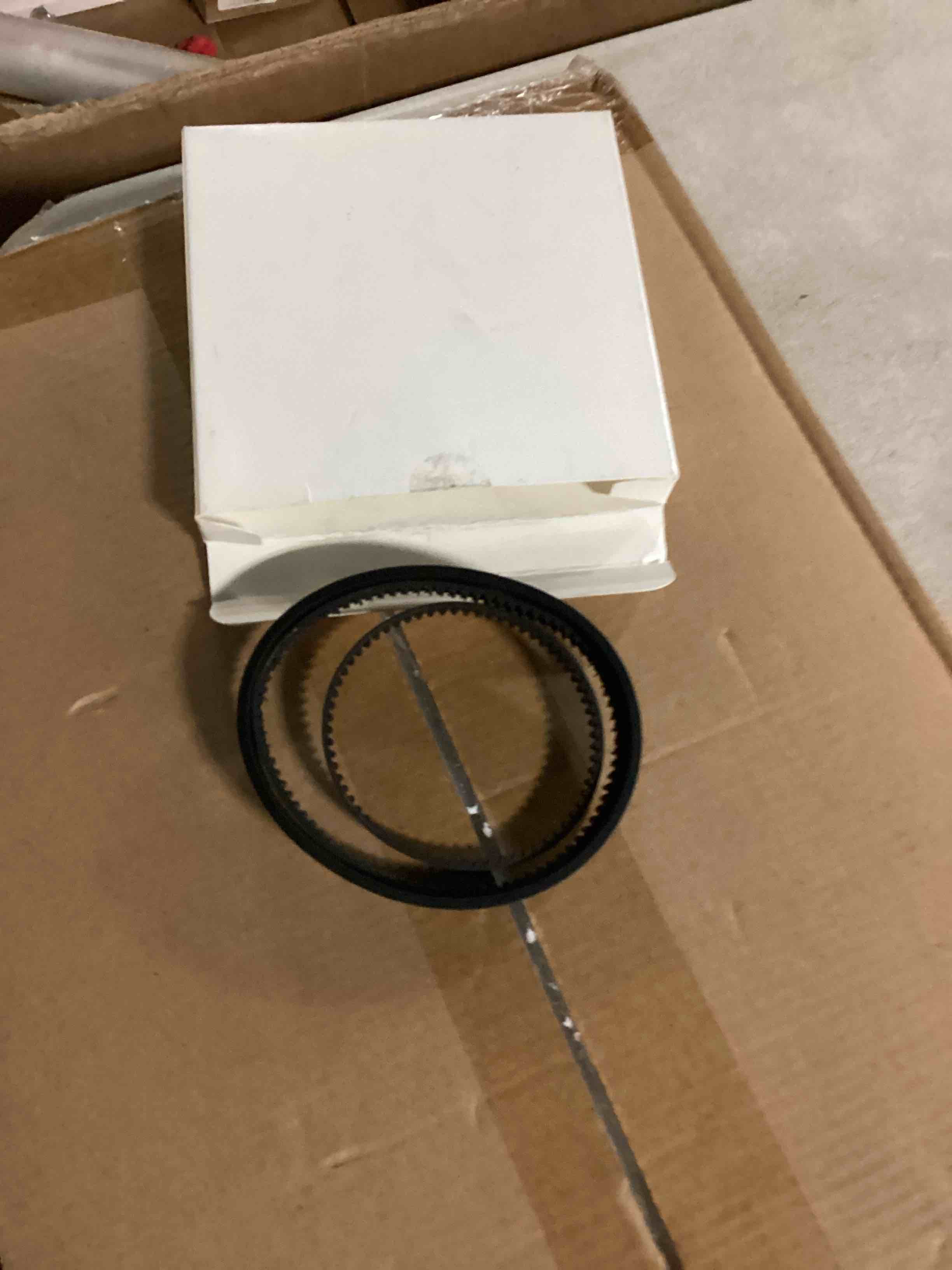 https://s3.amazonaws.com/lotting-images-prod/bidfta/BLU6801671_1733321915911.jpeg