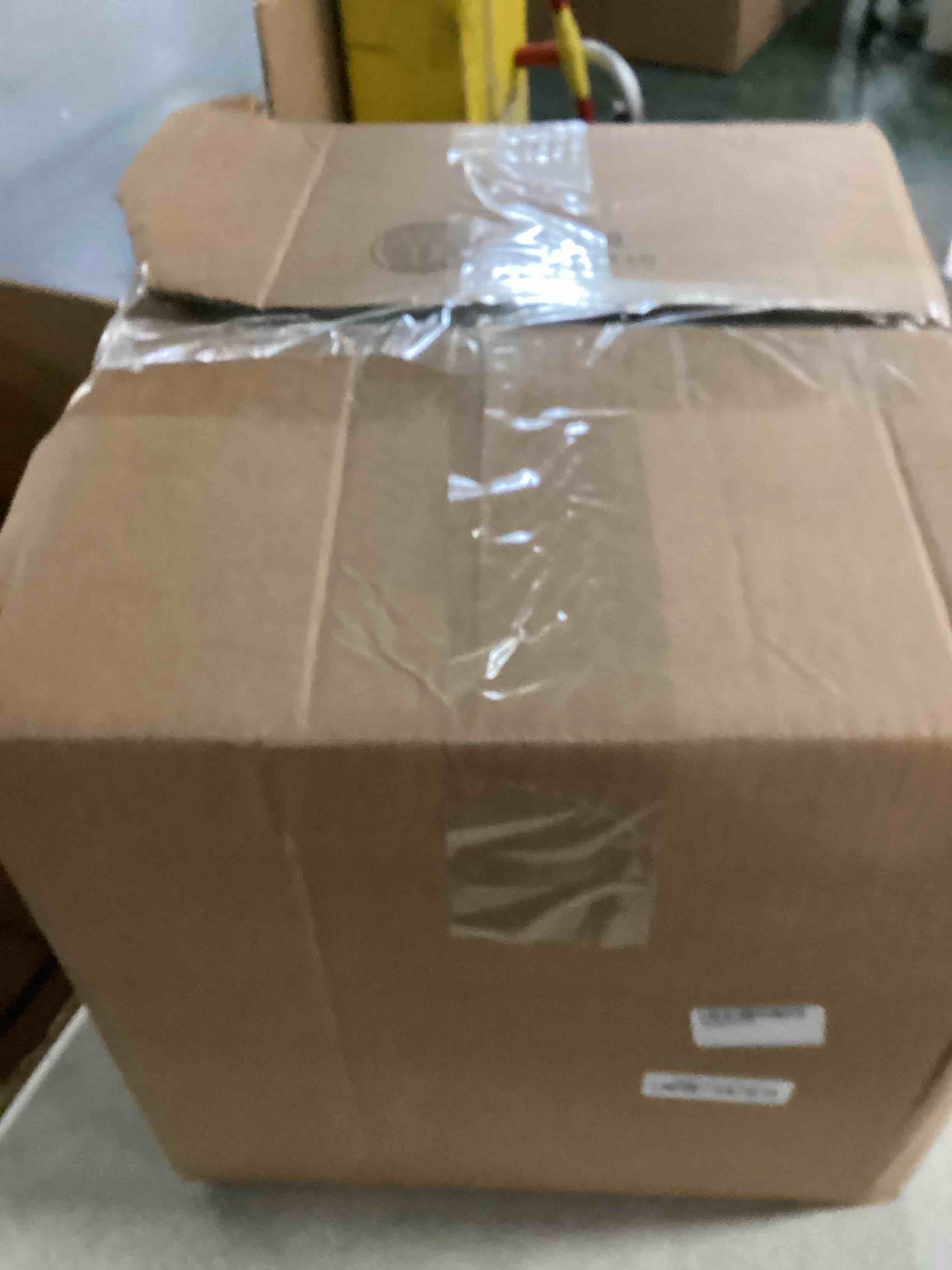 https://s3.amazonaws.com/lotting-images-prod/bidfta/BLU6801833_1733343480067.jpeg
