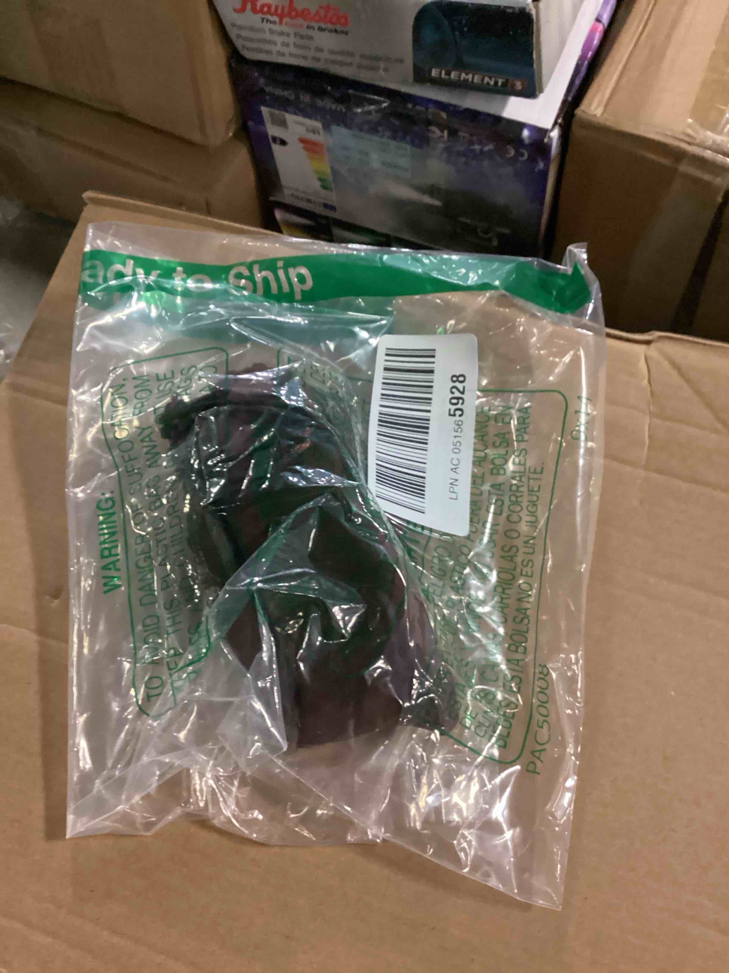 https://s3.amazonaws.com/lotting-images-prod/bidfta/BLU6801911_1733408379422.jpeg