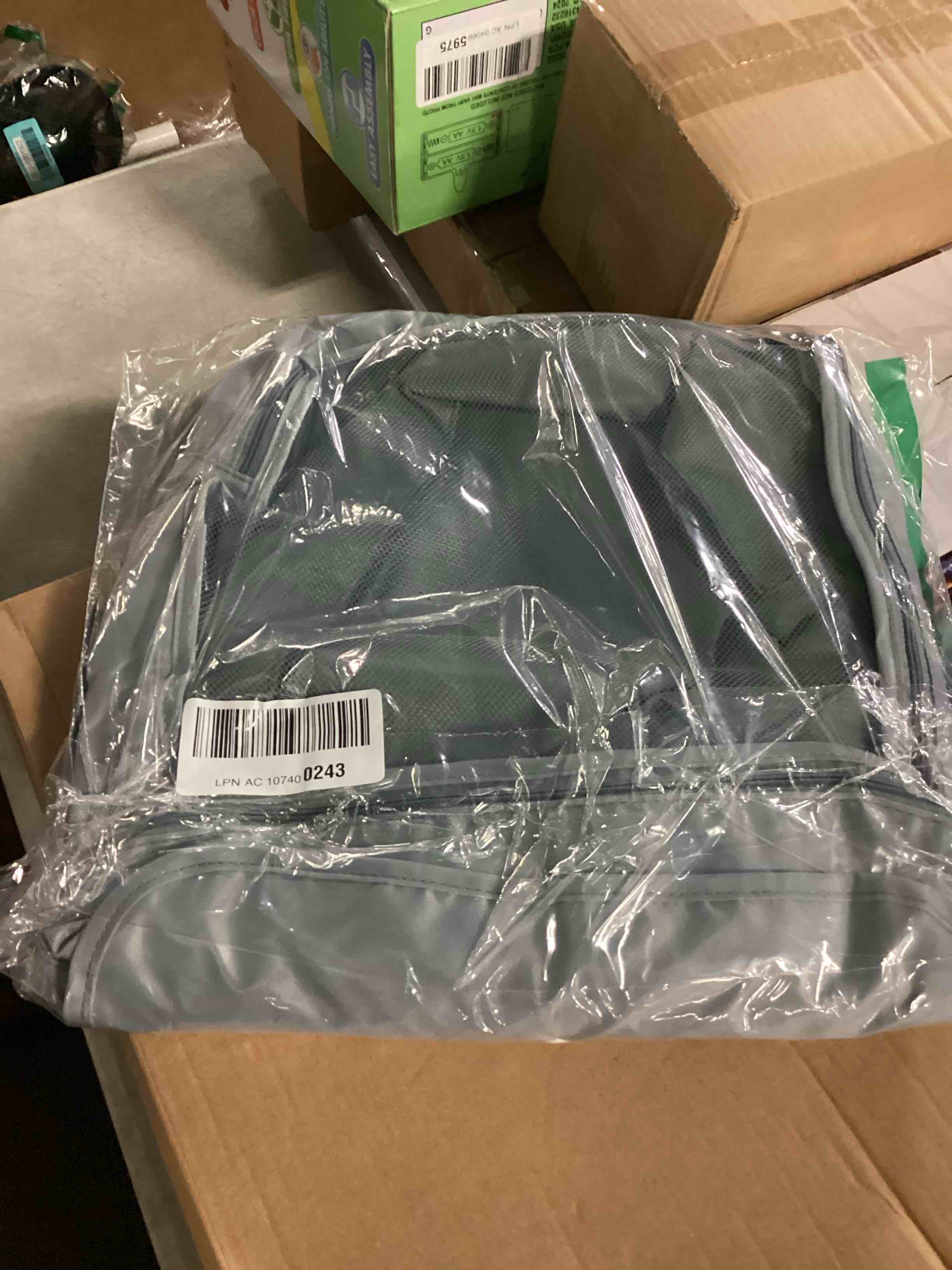 https://s3.amazonaws.com/lotting-images-prod/bidfta/BLU6801923_1733409250323.jpeg