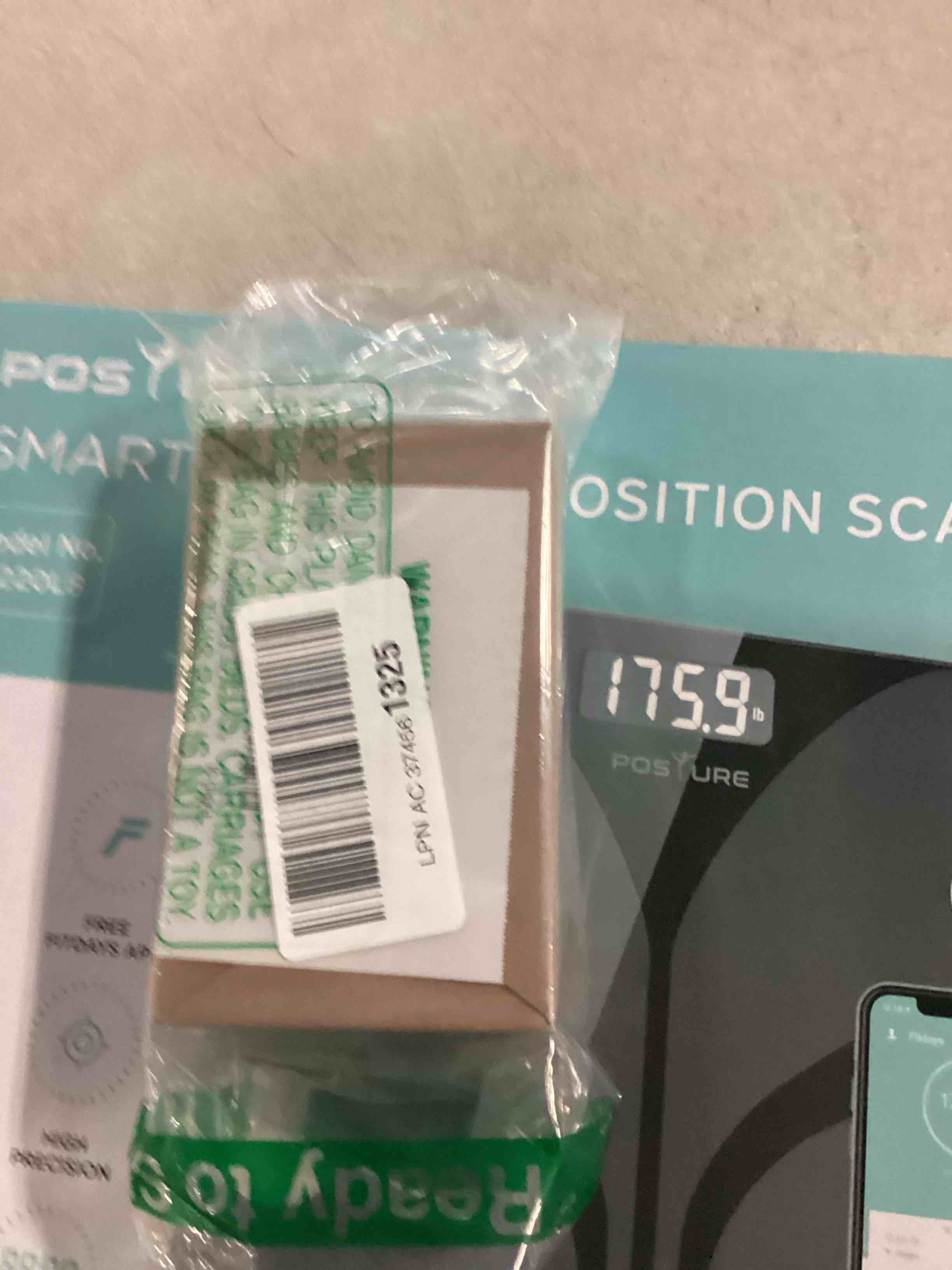 https://s3.amazonaws.com/lotting-images-prod/bidfta/BLU6802878_1733935574497.jpeg