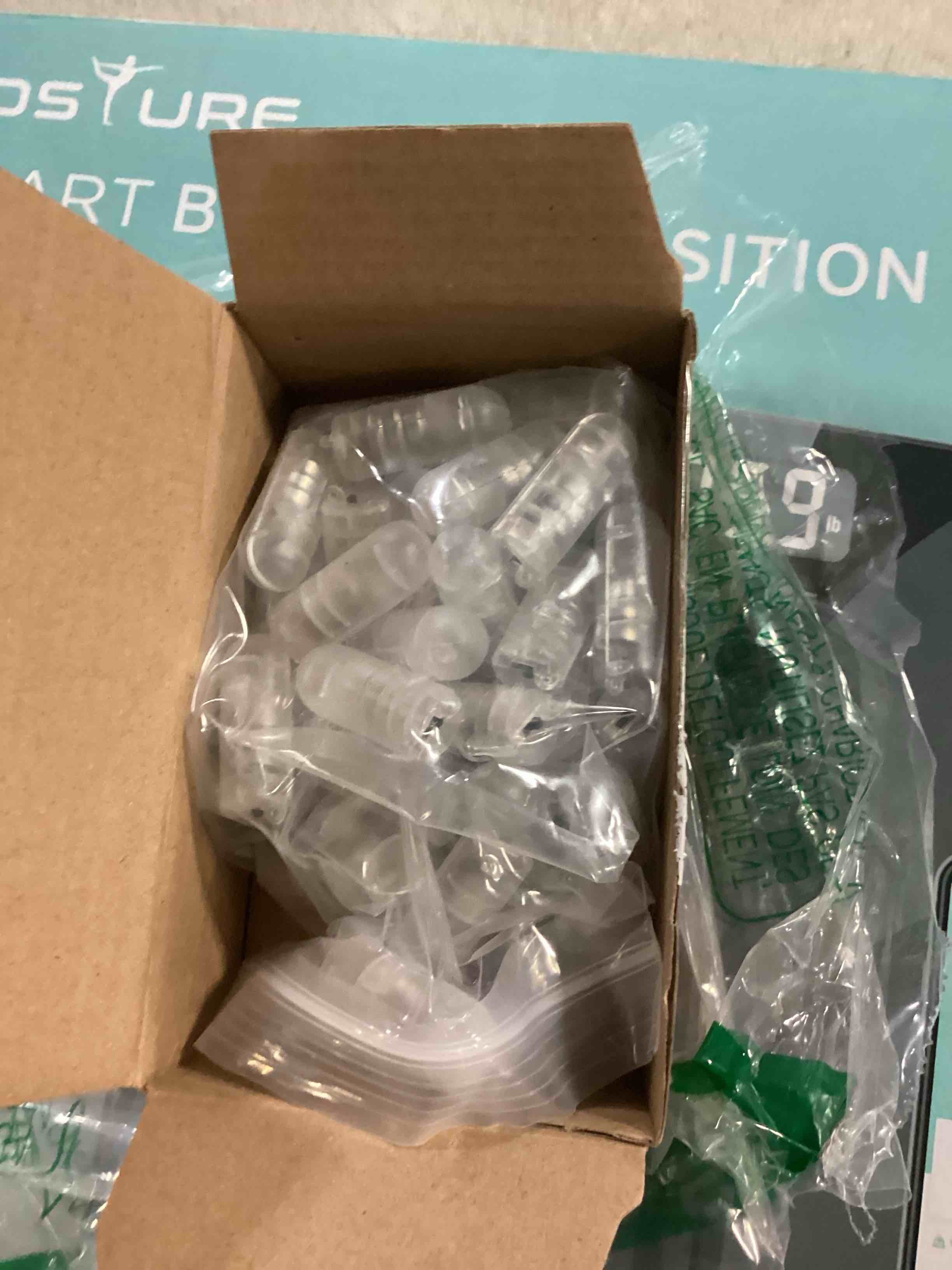 https://s3.amazonaws.com/lotting-images-prod/bidfta/BLU6802878_1733935593598.jpeg