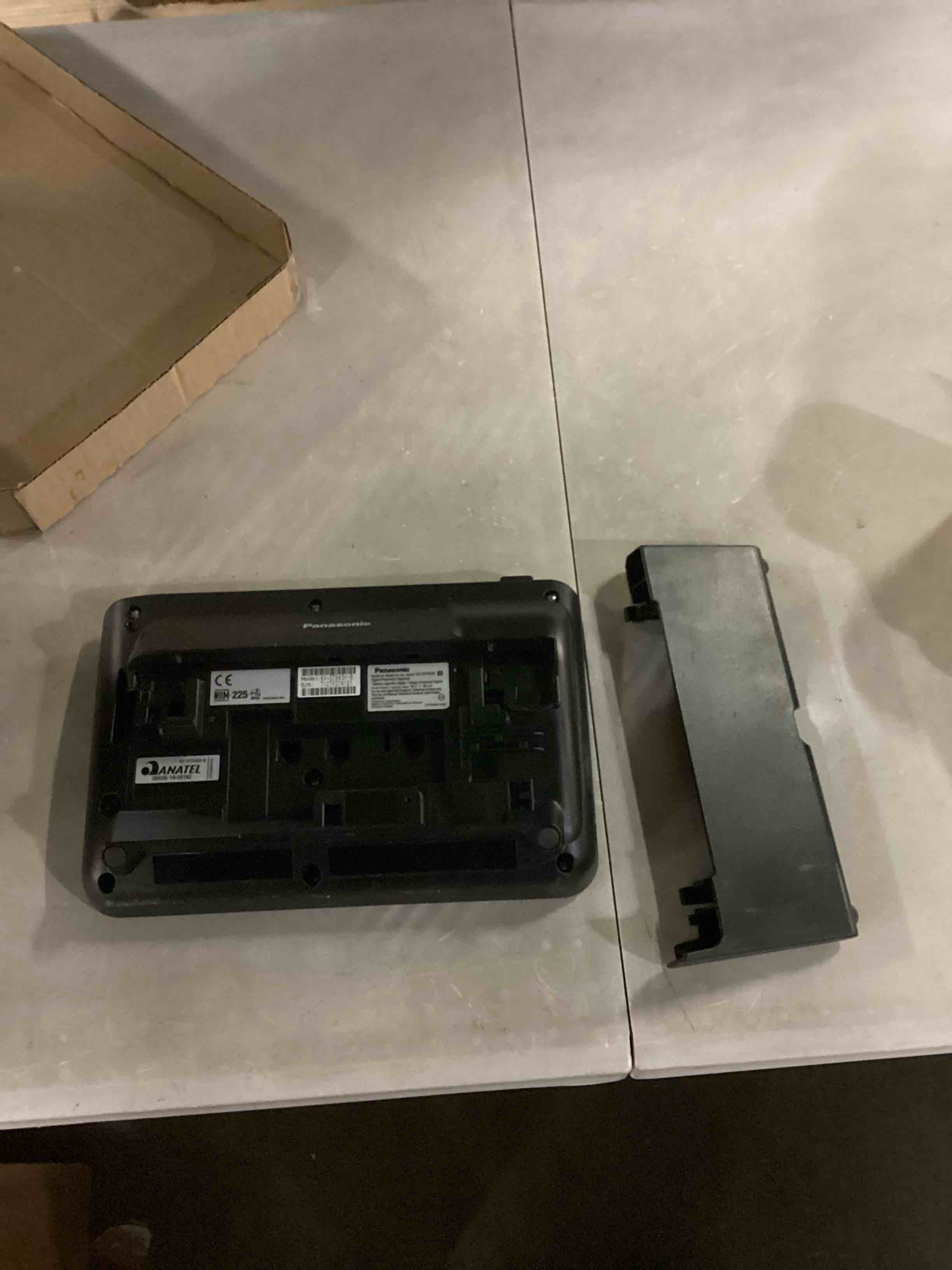 https://s3.amazonaws.com/lotting-images-prod/bidfta/BLU6804808_1732290758237.jpeg
