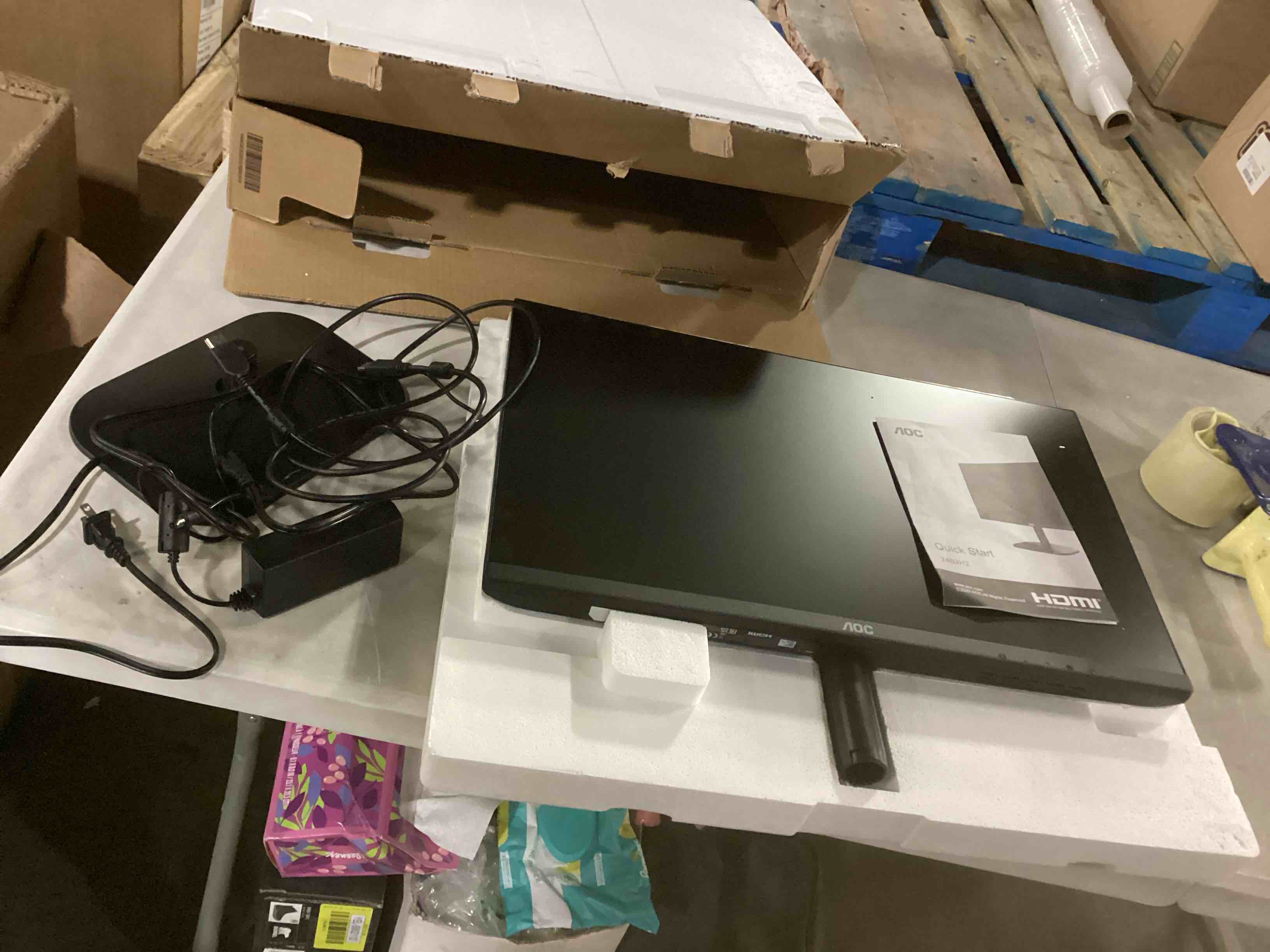https://s3.amazonaws.com/lotting-images-prod/bidfta/BLU6804981_1732717076872.jpeg