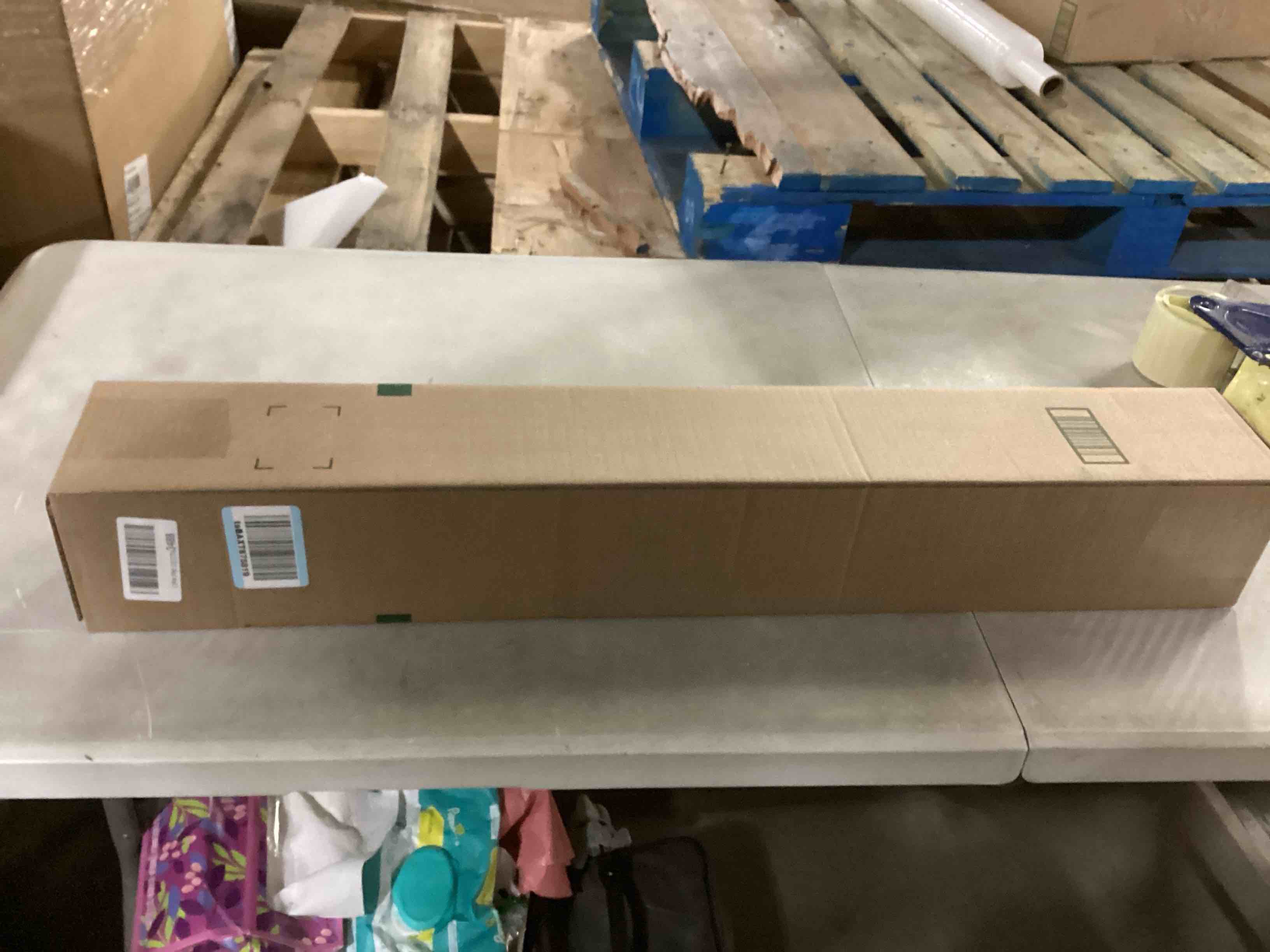 https://s3.amazonaws.com/lotting-images-prod/bidfta/BLU6805045_1732732787434.jpeg
