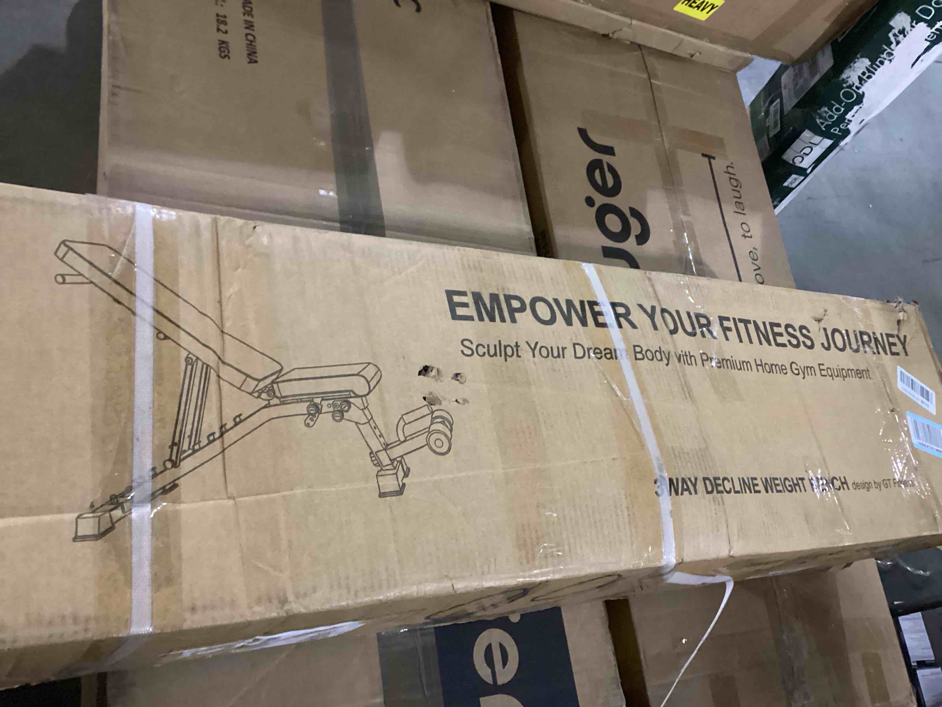 https://s3.amazonaws.com/lotting-images-prod/bidfta/BLU6805074_1732882430768.jpeg