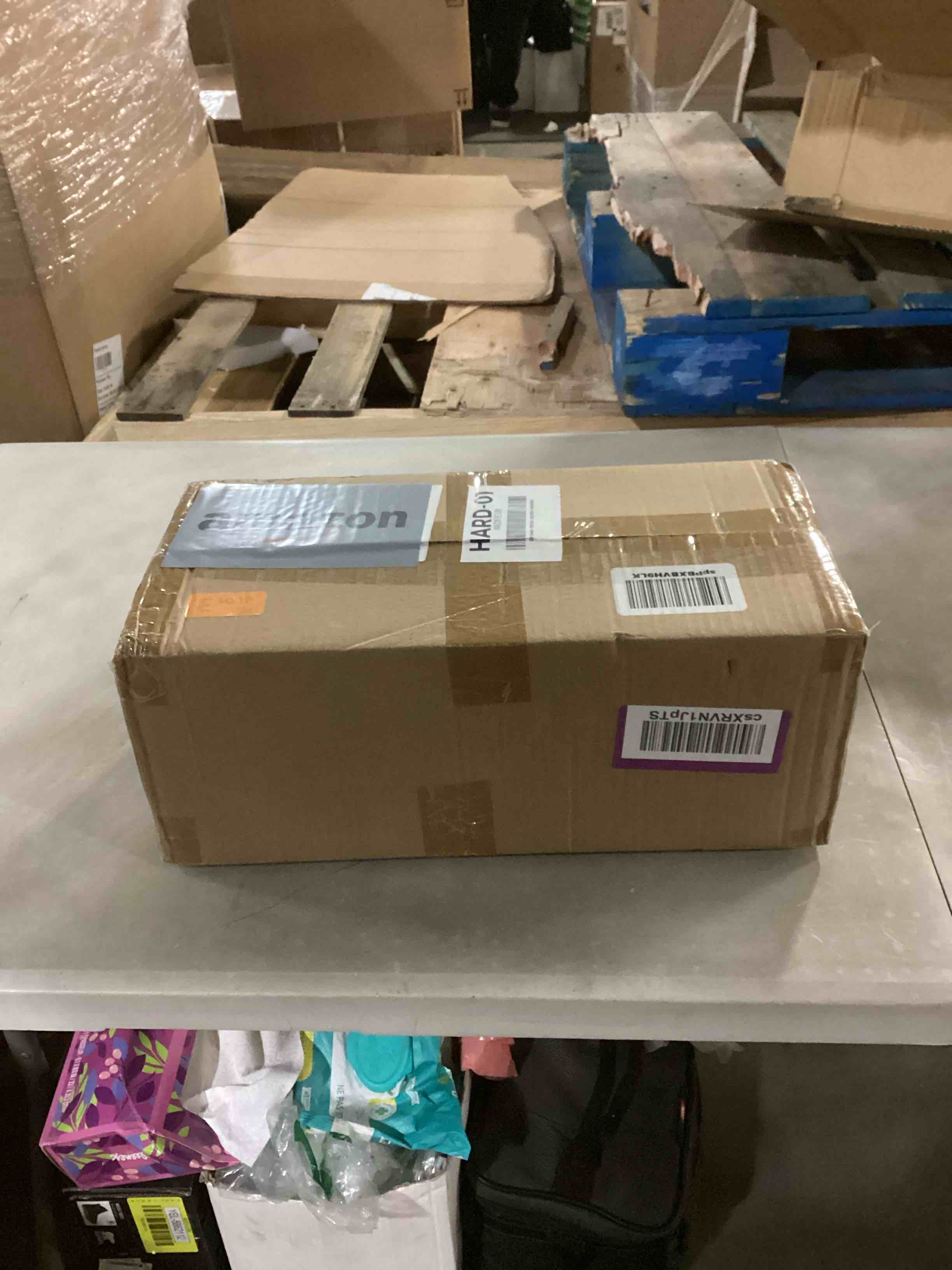 https://s3.amazonaws.com/lotting-images-prod/bidfta/BLU6805176_1732905959990.jpeg