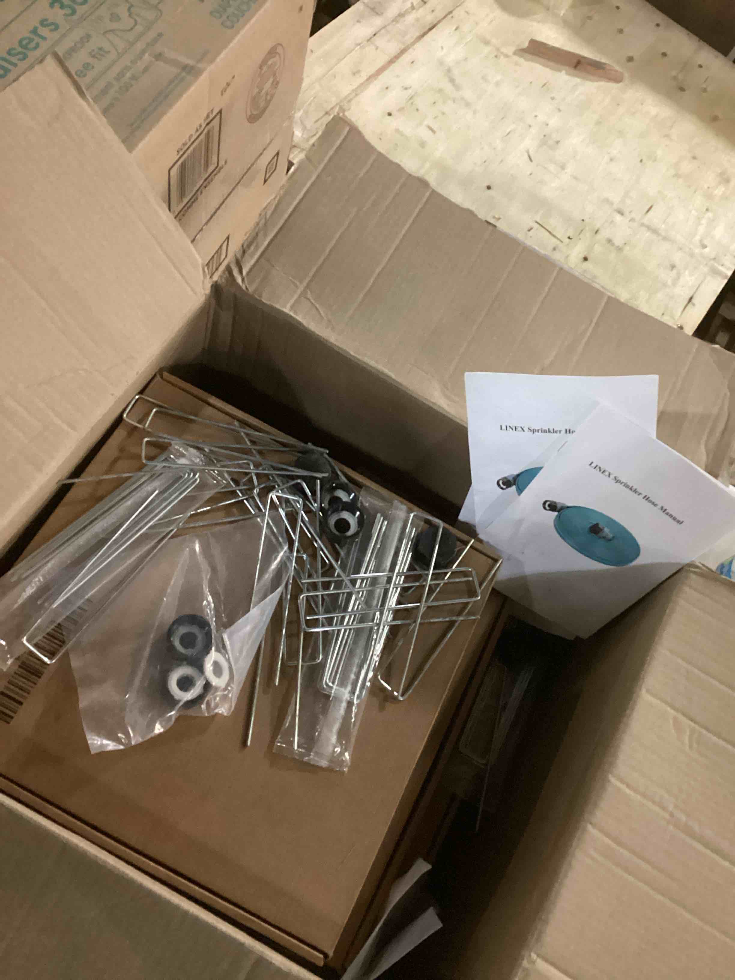https://s3.amazonaws.com/lotting-images-prod/bidfta/BLU6805513_1733334866376.jpeg