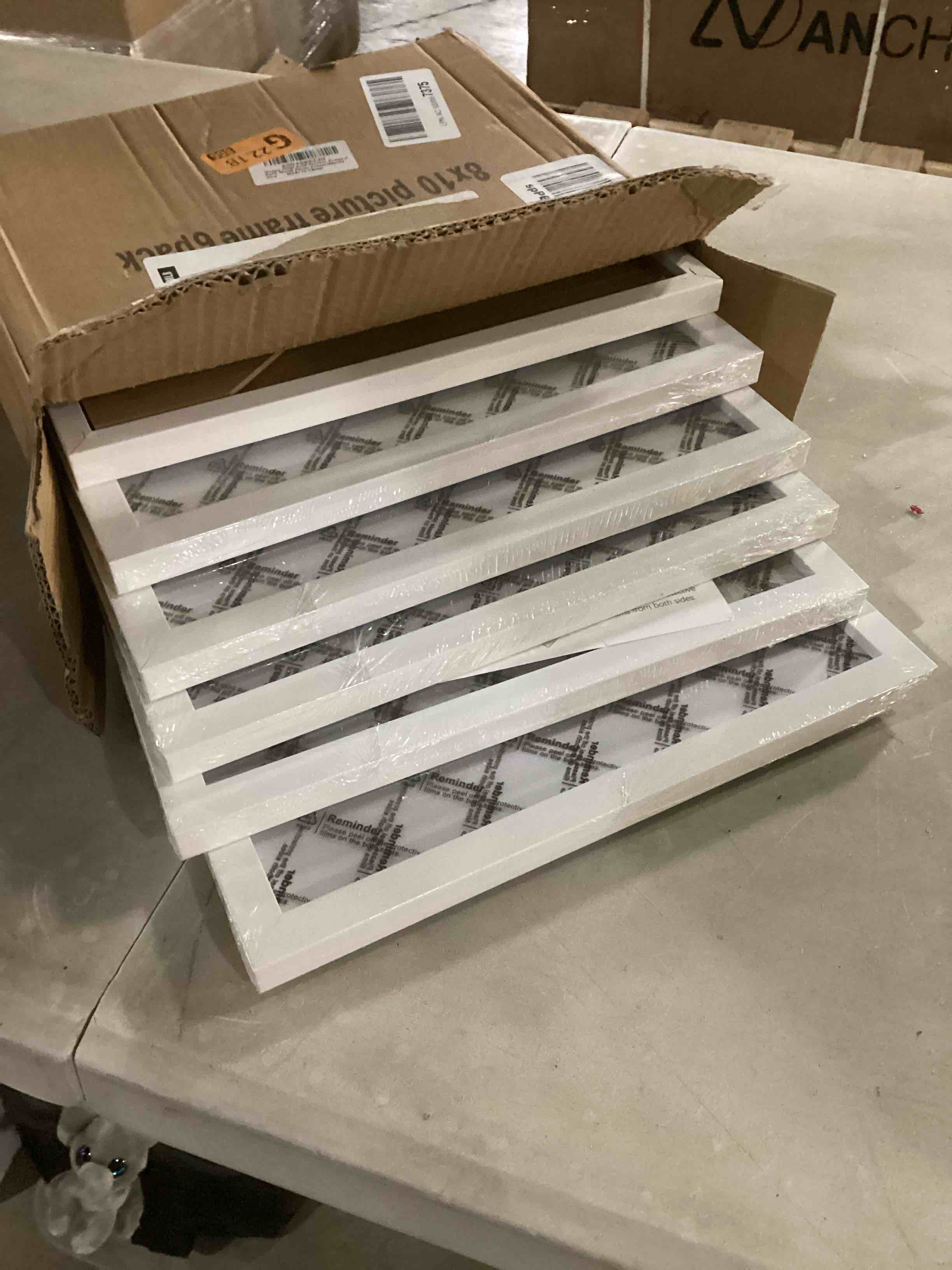https://s3.amazonaws.com/lotting-images-prod/bidfta/BLU6805564_1733342691779.jpeg