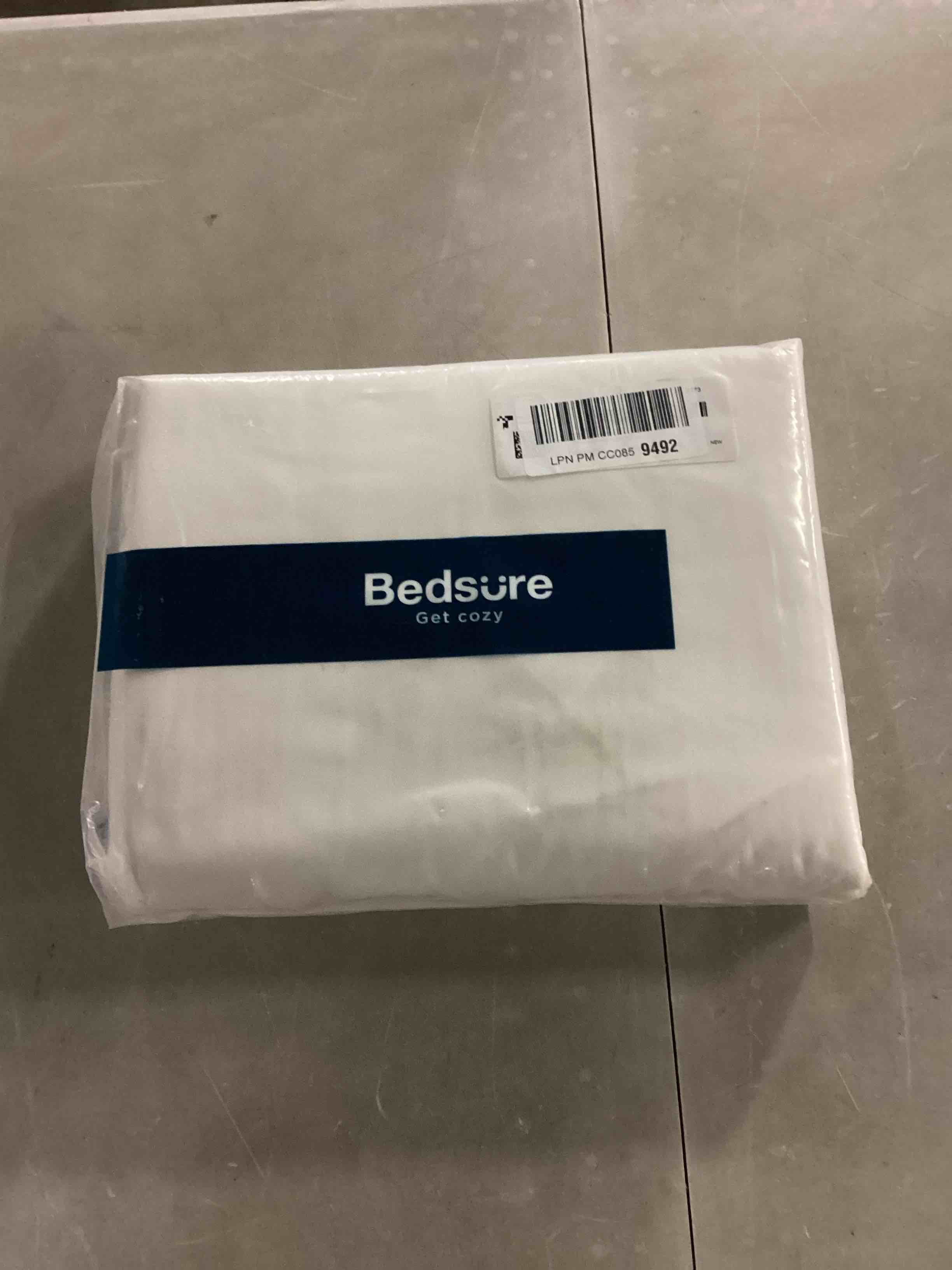 https://s3.amazonaws.com/lotting-images-prod/bidfta/BLU6805802_1733488228066.jpeg