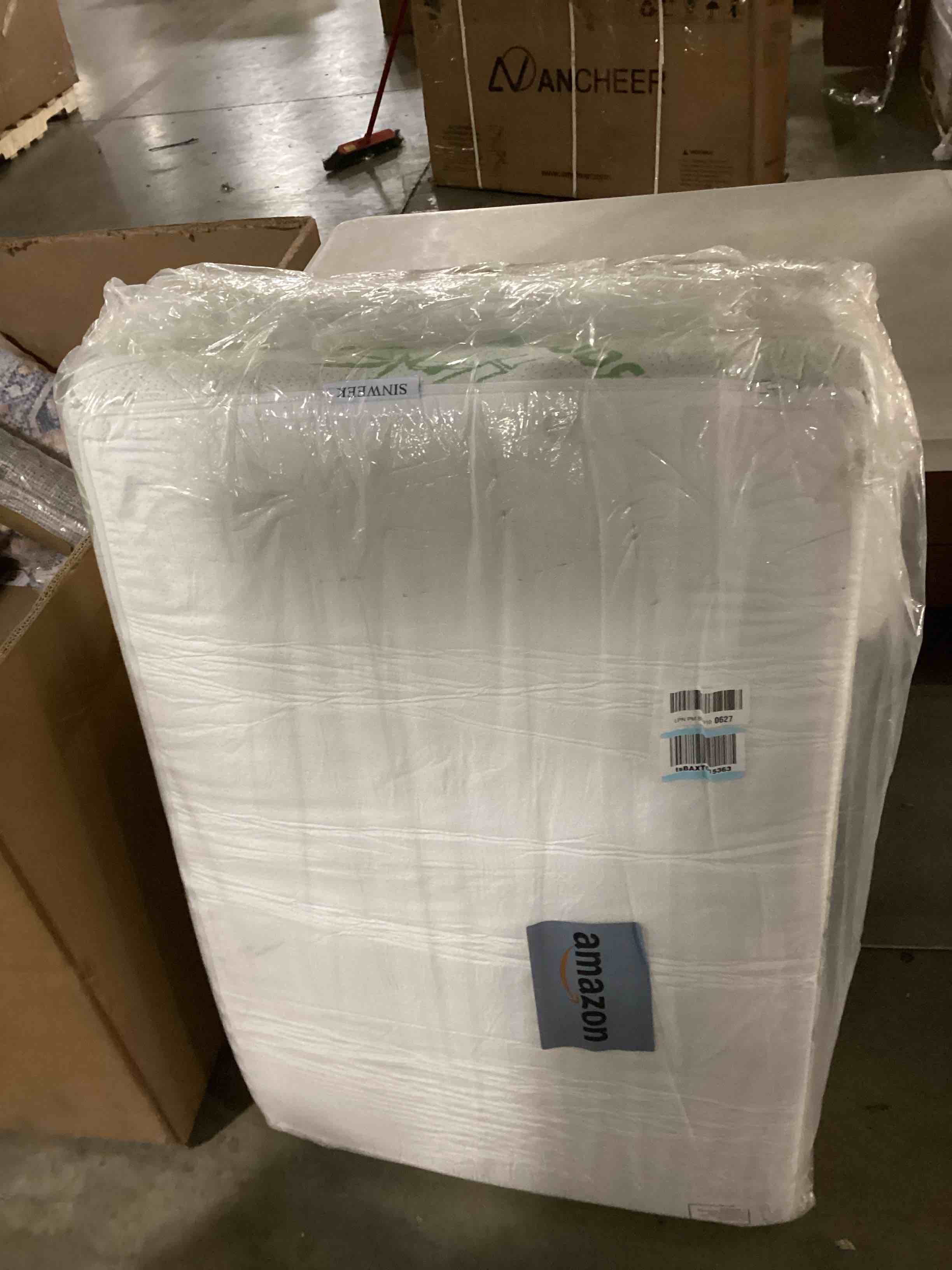 https://s3.amazonaws.com/lotting-images-prod/bidfta/BLU6805872_1733501008880.jpeg