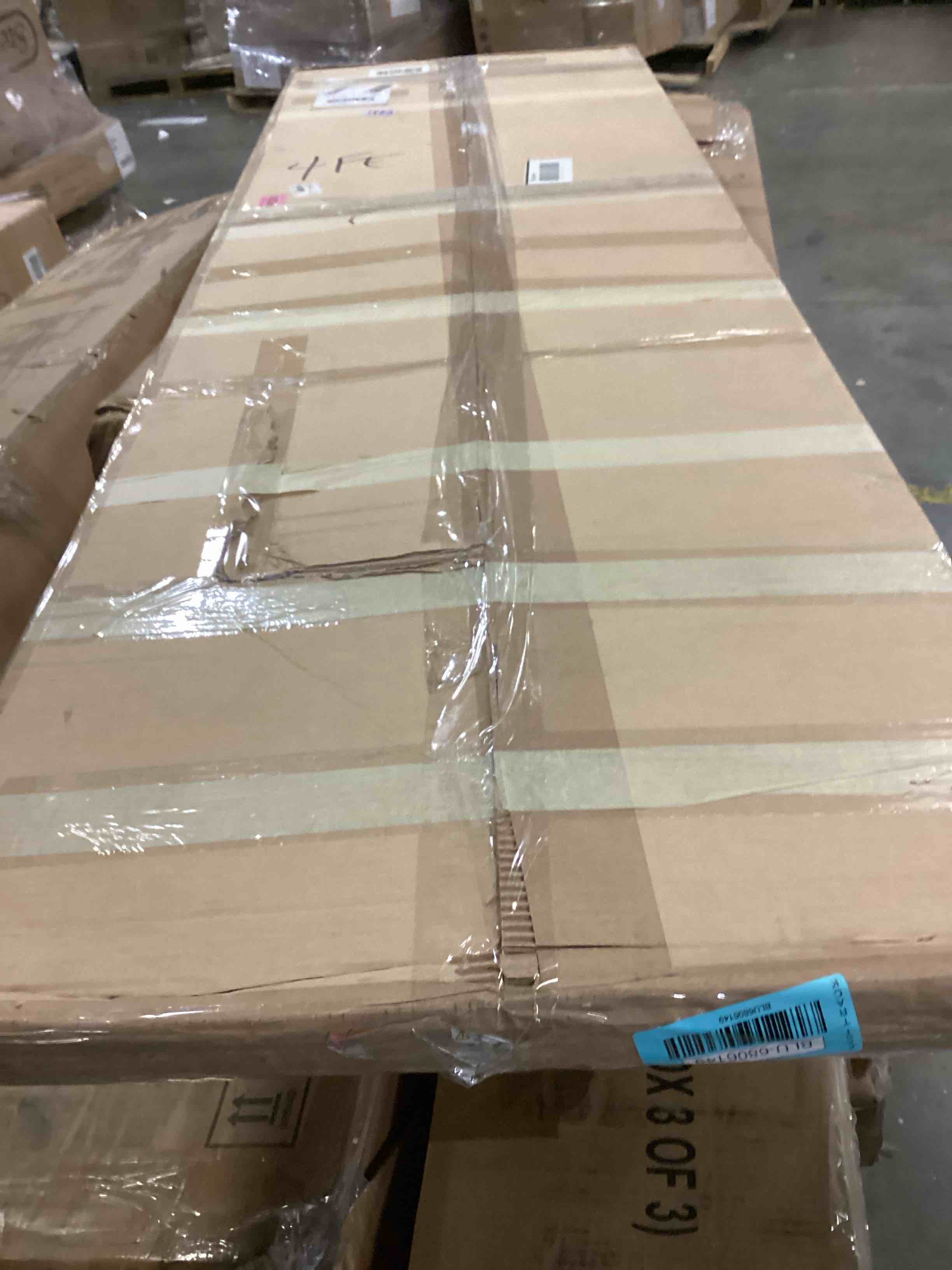 https://s3.amazonaws.com/lotting-images-prod/bidfta/BLU6806149_1732730257811.jpeg