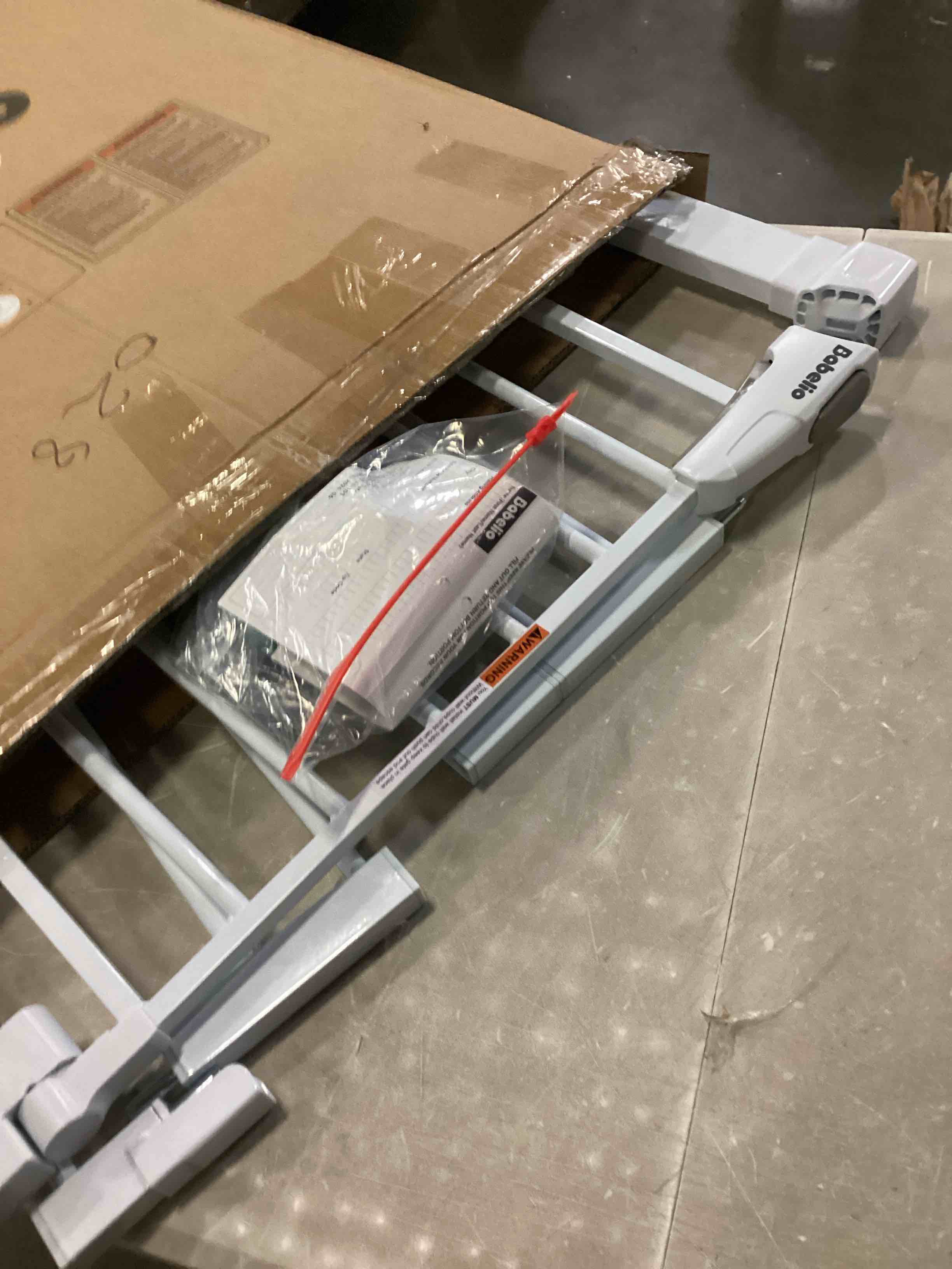 https://s3.amazonaws.com/lotting-images-prod/bidfta/BLU6806215_1732886146480.jpeg