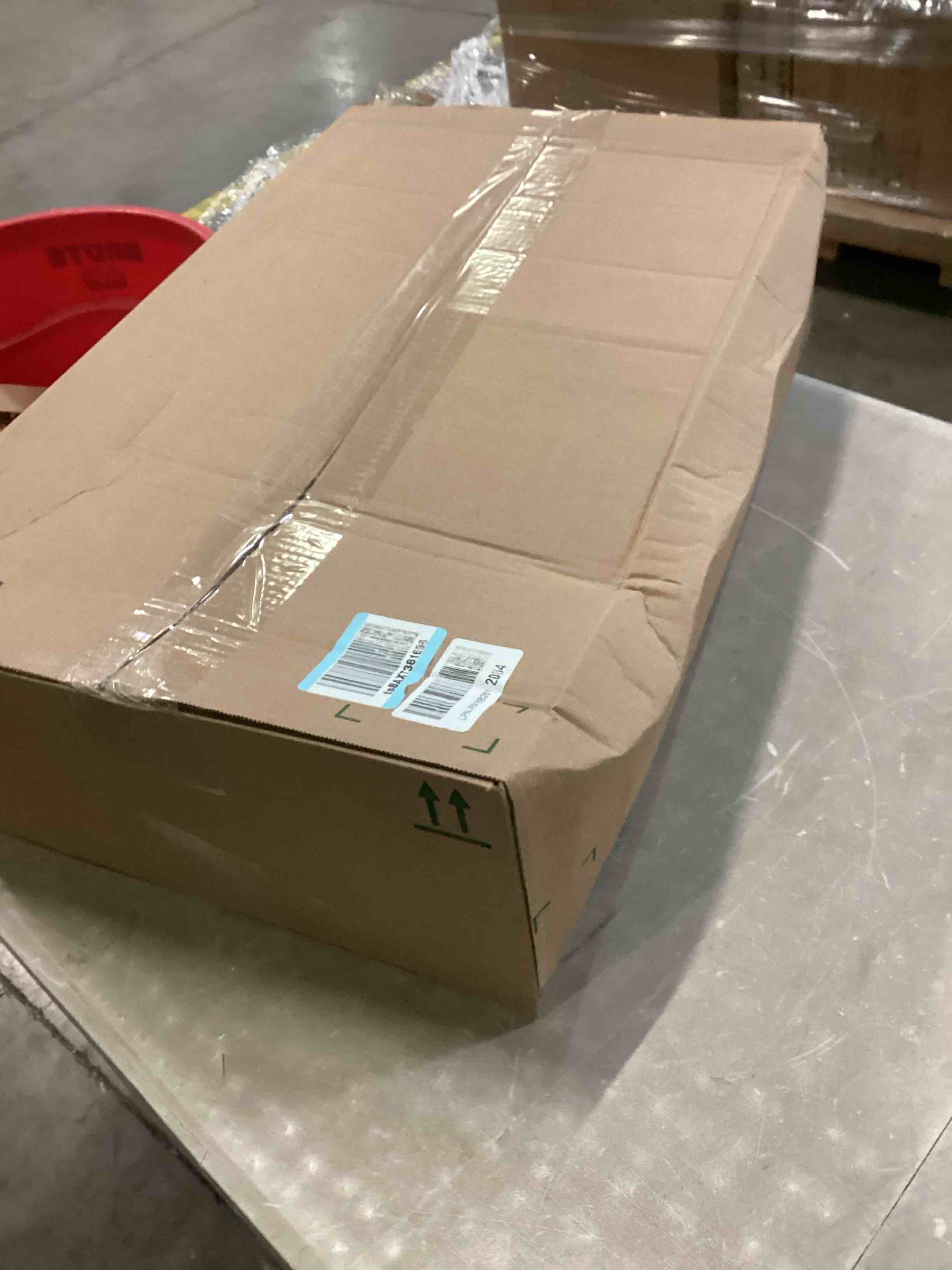 https://s3.amazonaws.com/lotting-images-prod/bidfta/BLU6806489_1733230076629.jpeg