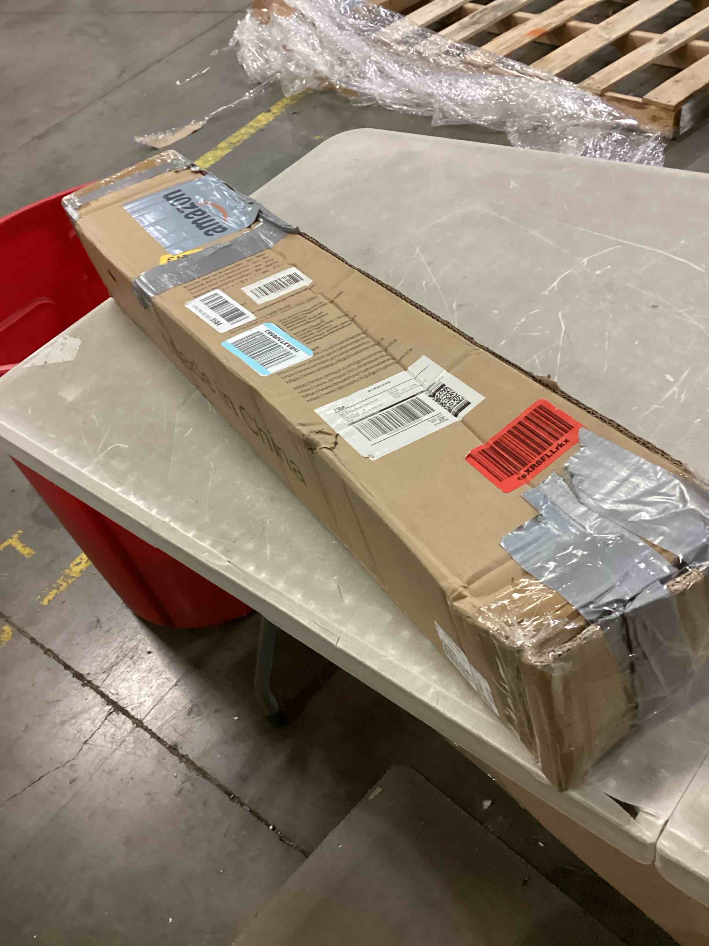 https://s3.amazonaws.com/lotting-images-prod/bidfta/BLU6806683_1733320360115.jpeg