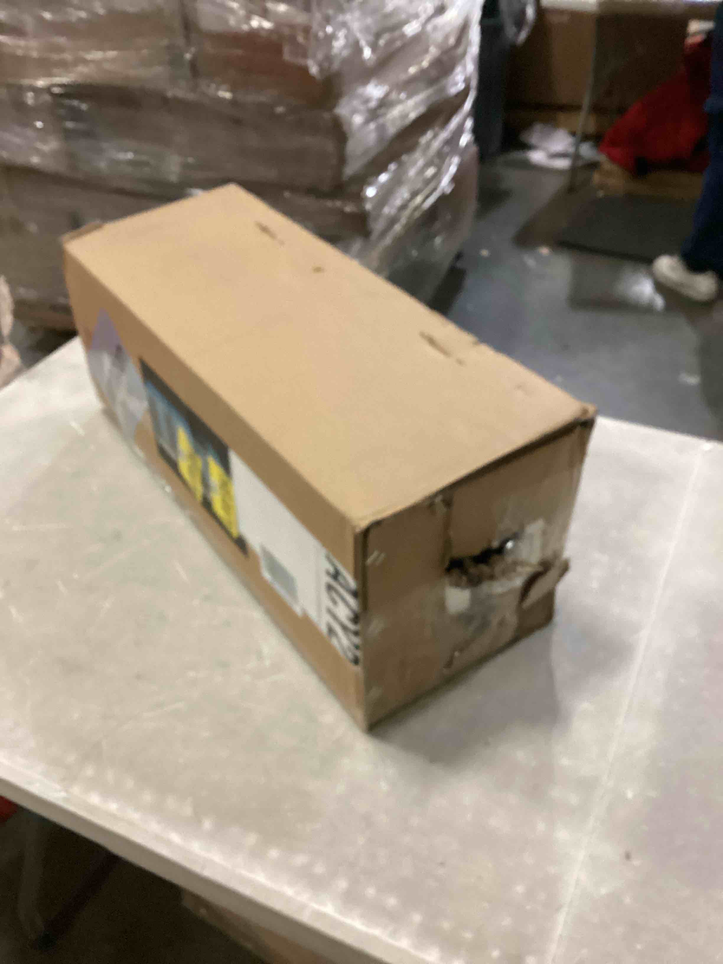 https://s3.amazonaws.com/lotting-images-prod/bidfta/BLU6806688_1733320903821.jpeg