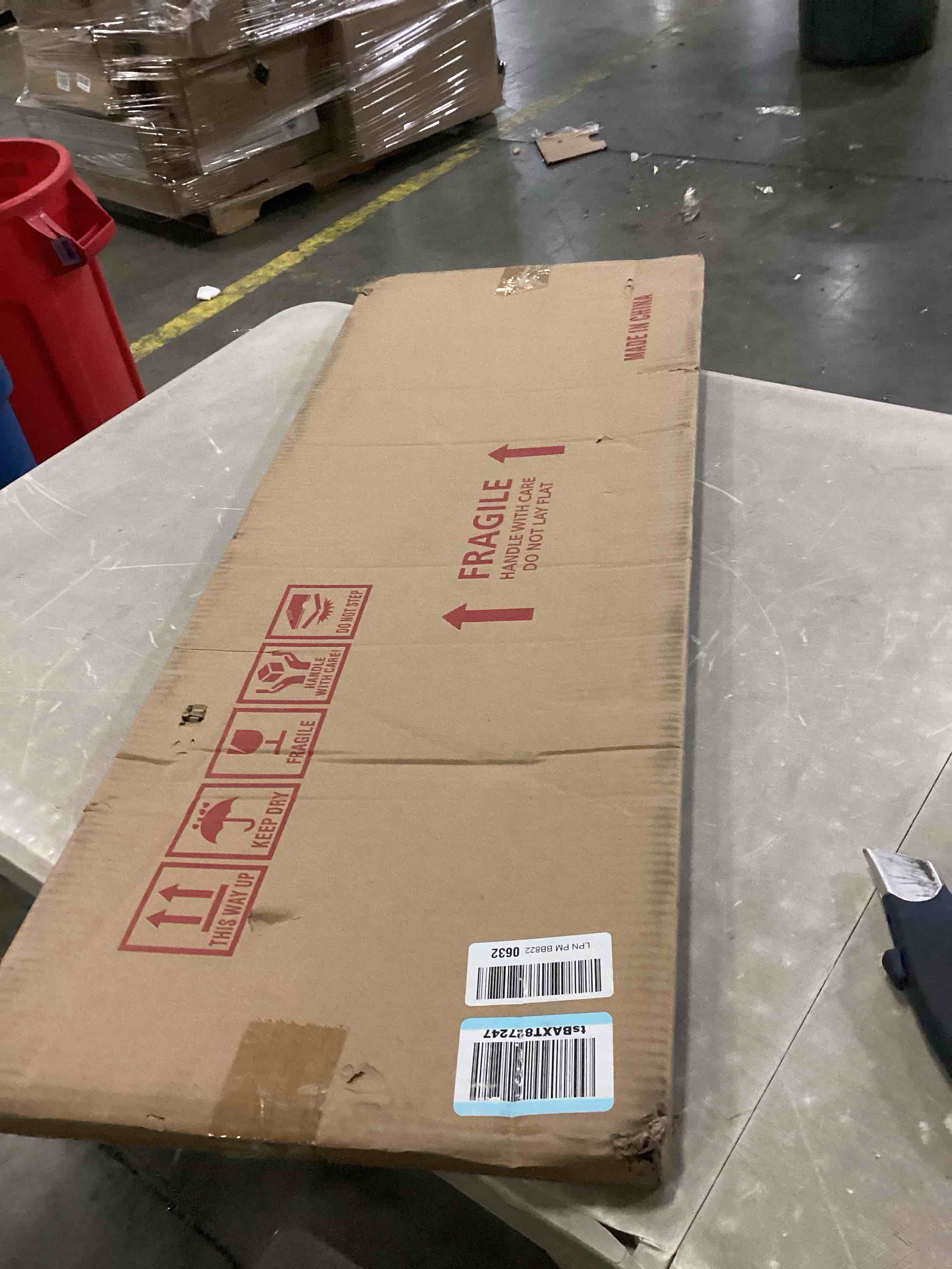 https://s3.amazonaws.com/lotting-images-prod/bidfta/BLU6806982_1733510473049.jpeg