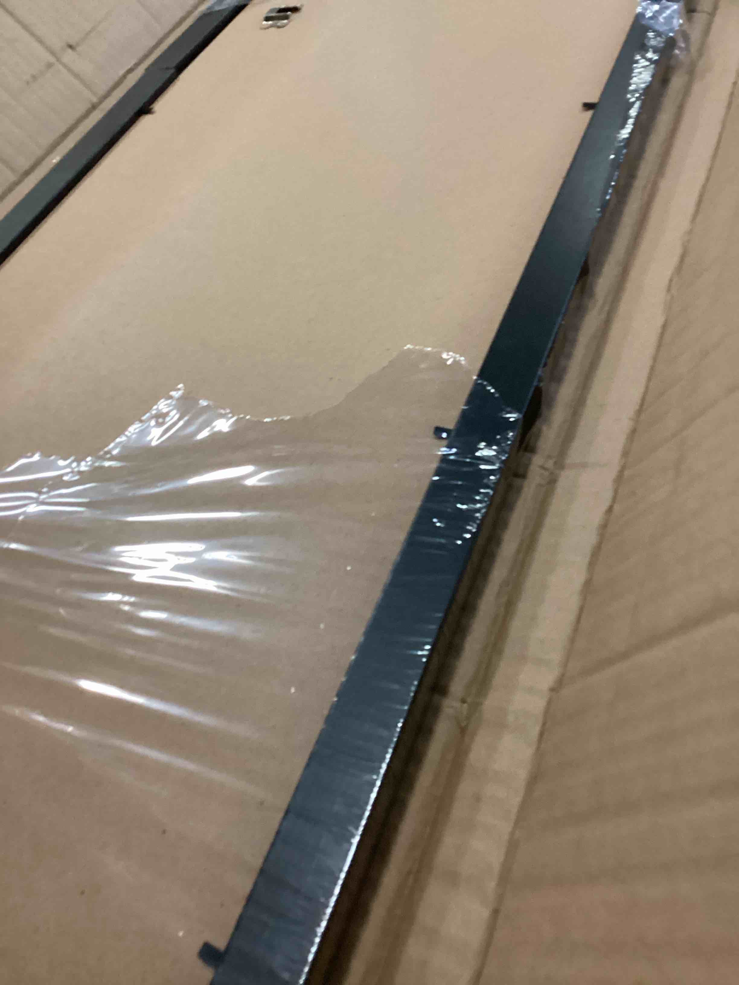 https://s3.amazonaws.com/lotting-images-prod/bidfta/BLU6806982_1733510496429.jpeg