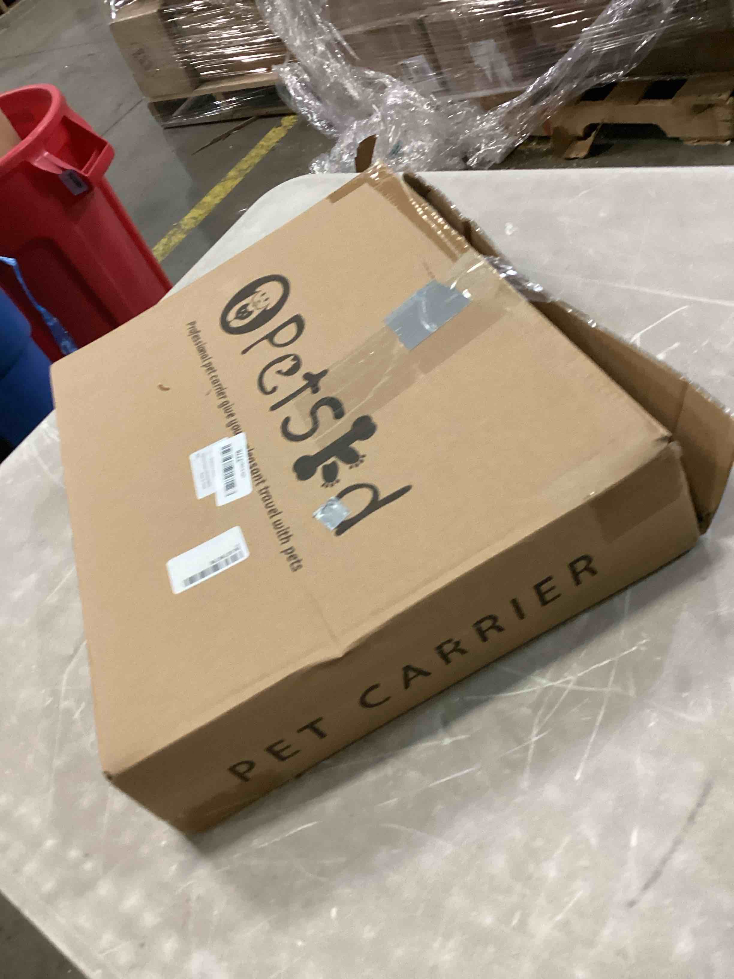 https://s3.amazonaws.com/lotting-images-prod/bidfta/BLU6807022_1733747934363.jpeg