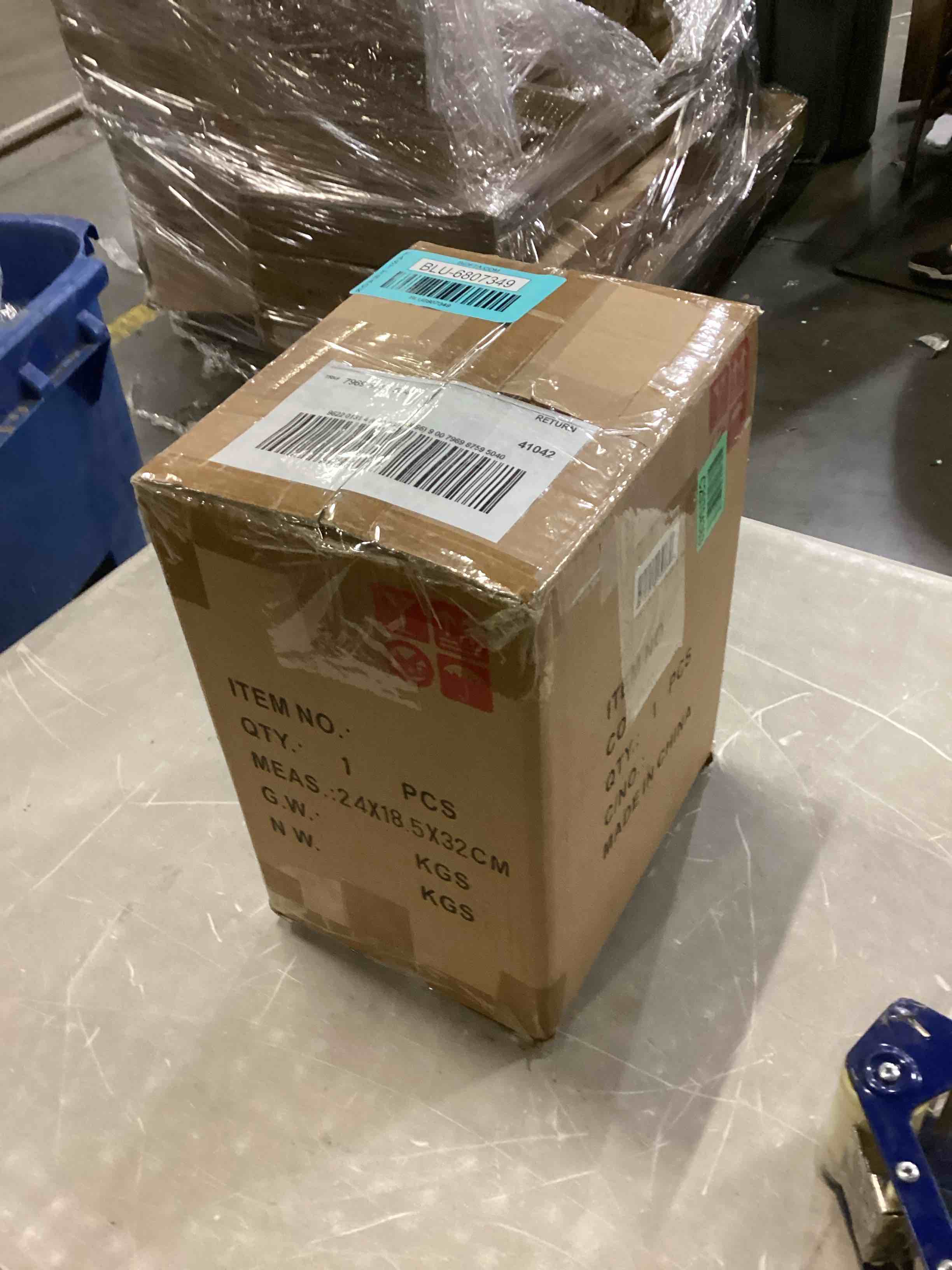 https://s3.amazonaws.com/lotting-images-prod/bidfta/BLU6807349_1734021138600.jpeg