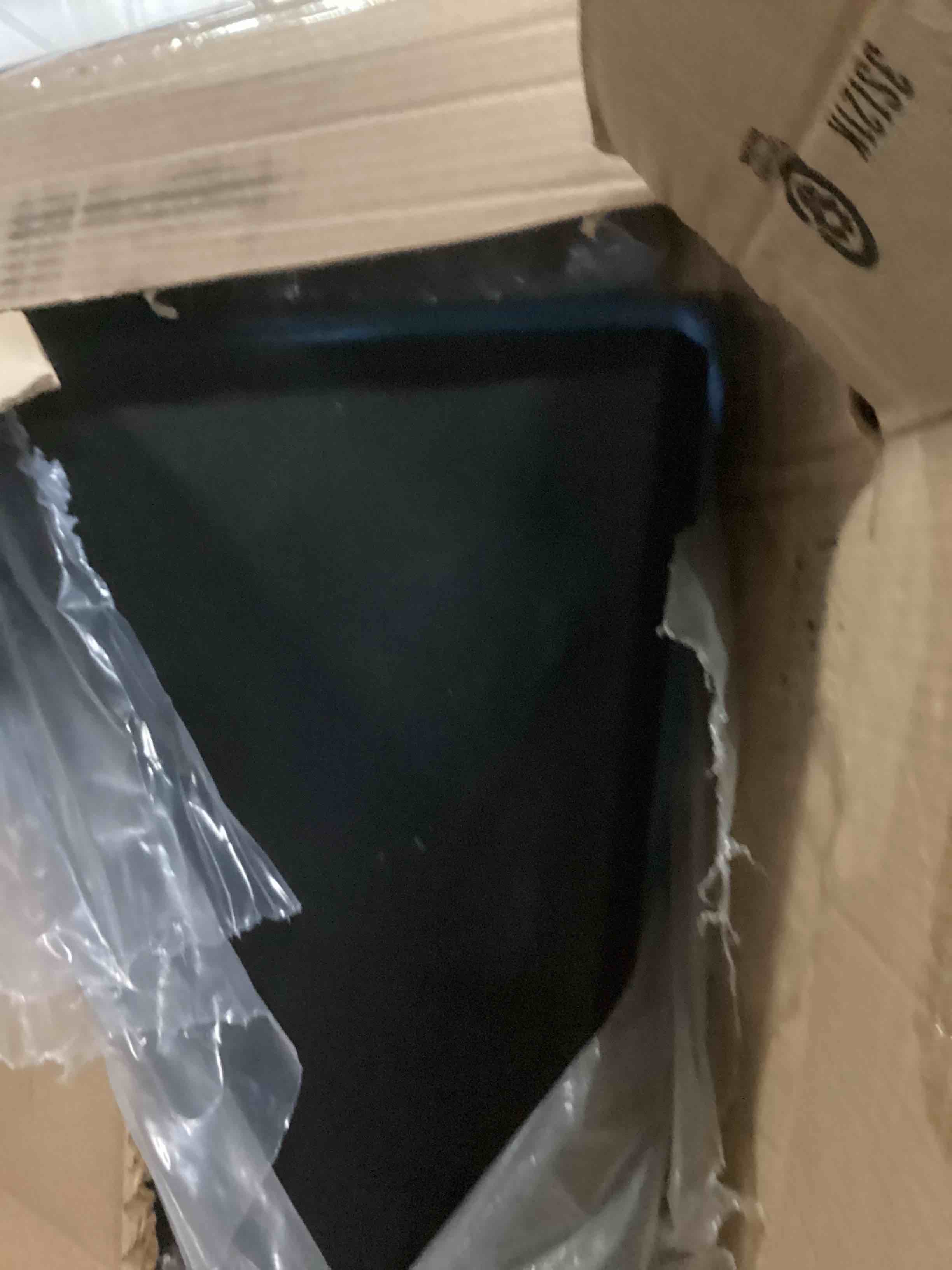 https://s3.amazonaws.com/lotting-images-prod/bidfta/BLU6807350_1734021325814.jpeg