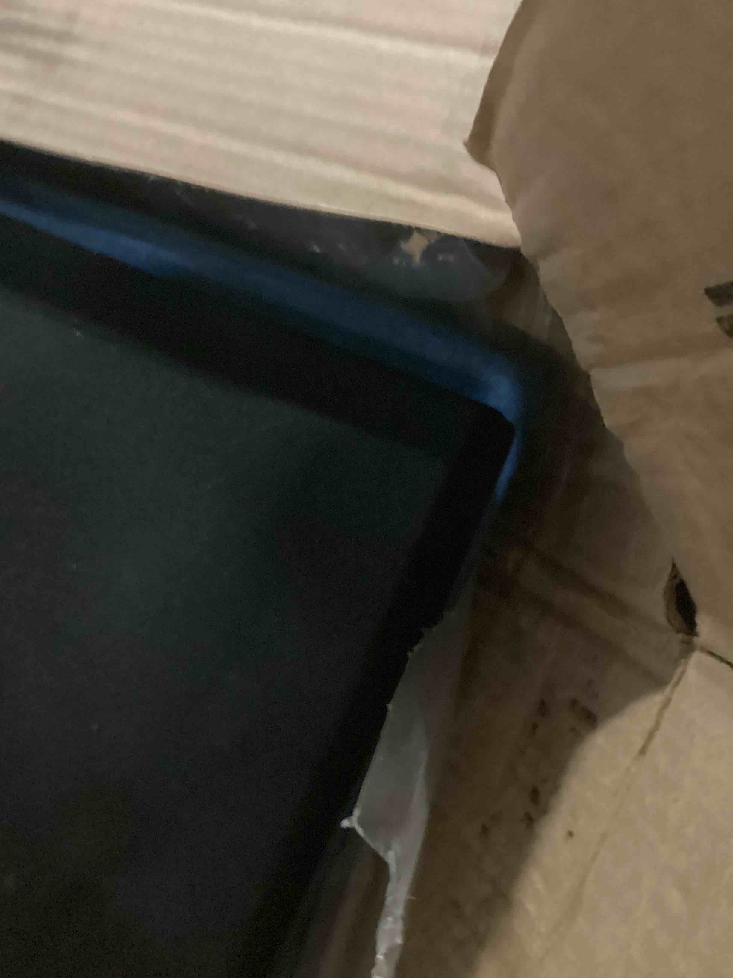 https://s3.amazonaws.com/lotting-images-prod/bidfta/BLU6807350_1734021329182.jpeg