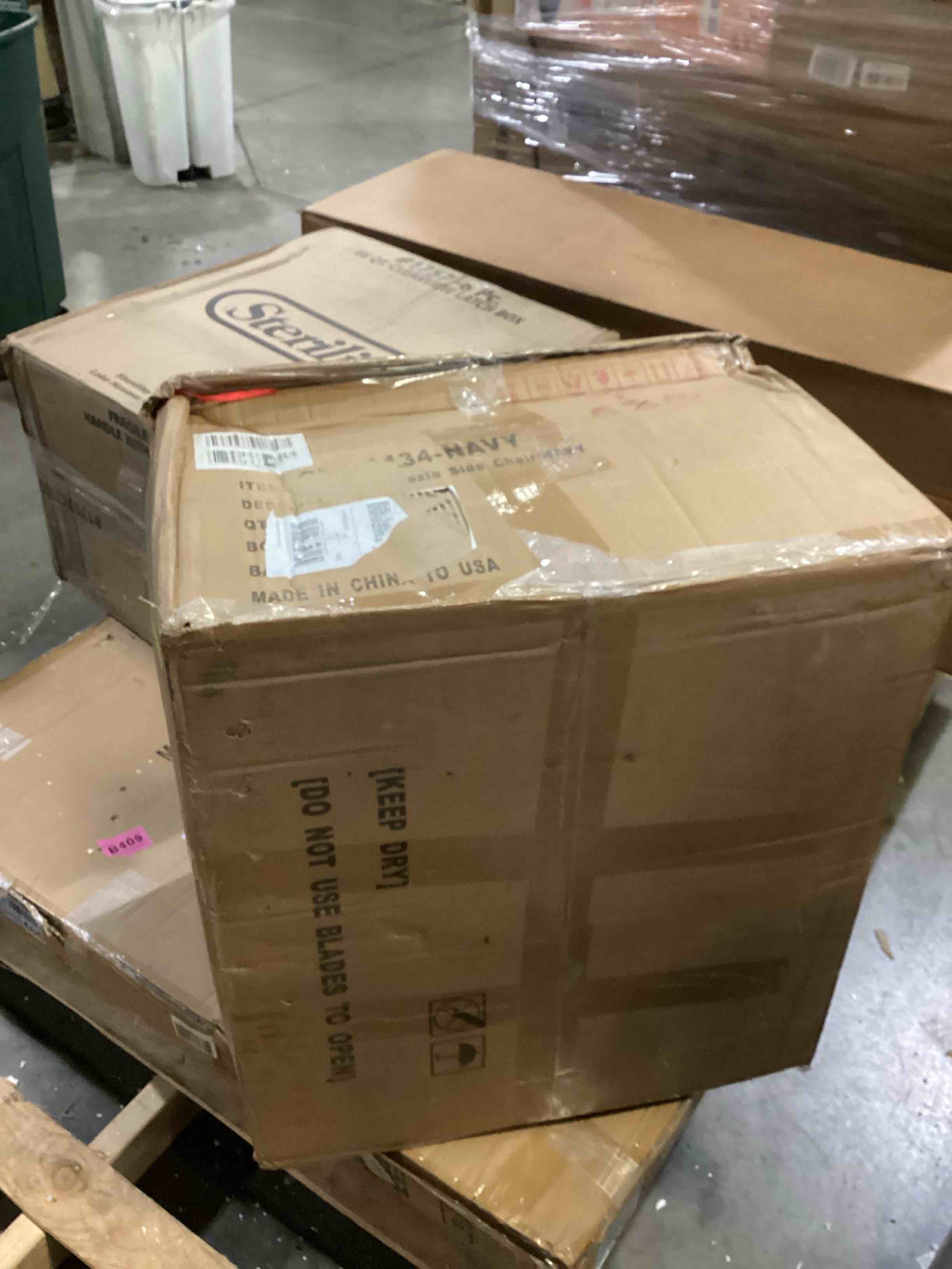 https://s3.amazonaws.com/lotting-images-prod/bidfta/BLU6809022_1732027512037.jpeg