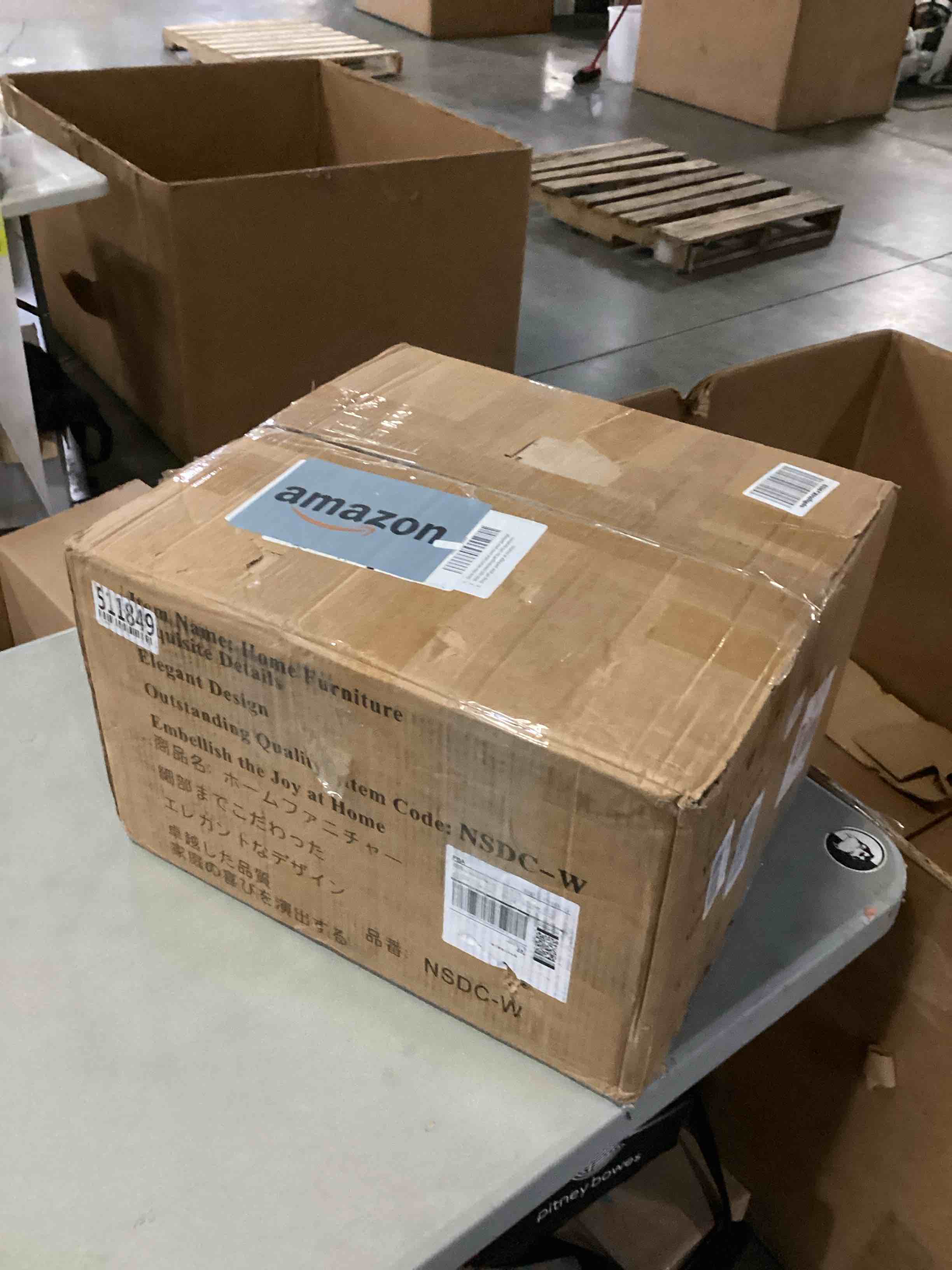 https://s3.amazonaws.com/lotting-images-prod/bidfta/BLU6809052_1732035131948.jpeg