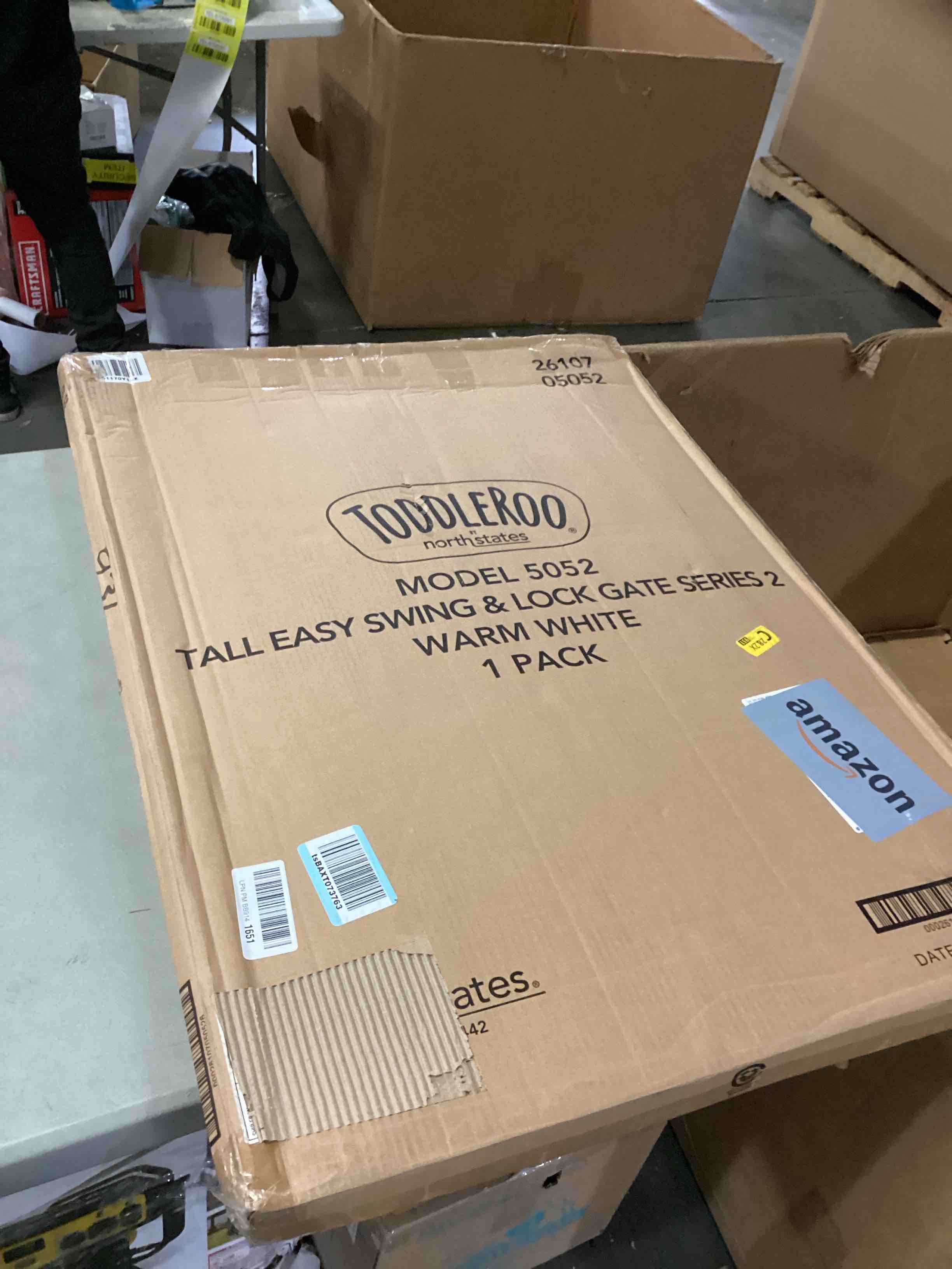 https://s3.amazonaws.com/lotting-images-prod/bidfta/BLU6809054_1732037634066.jpeg