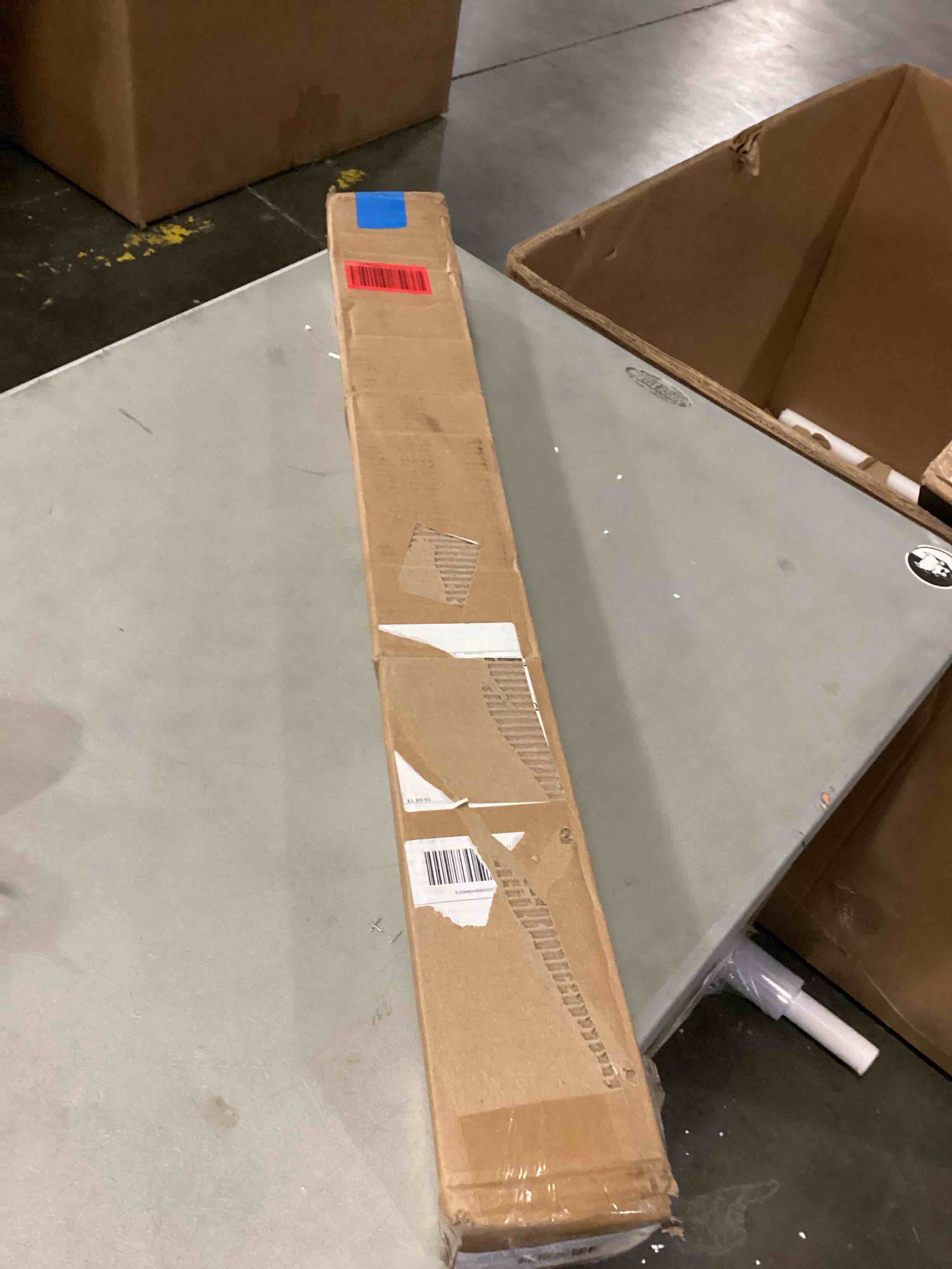 https://s3.amazonaws.com/lotting-images-prod/bidfta/BLU6809320_1732277302896.jpeg