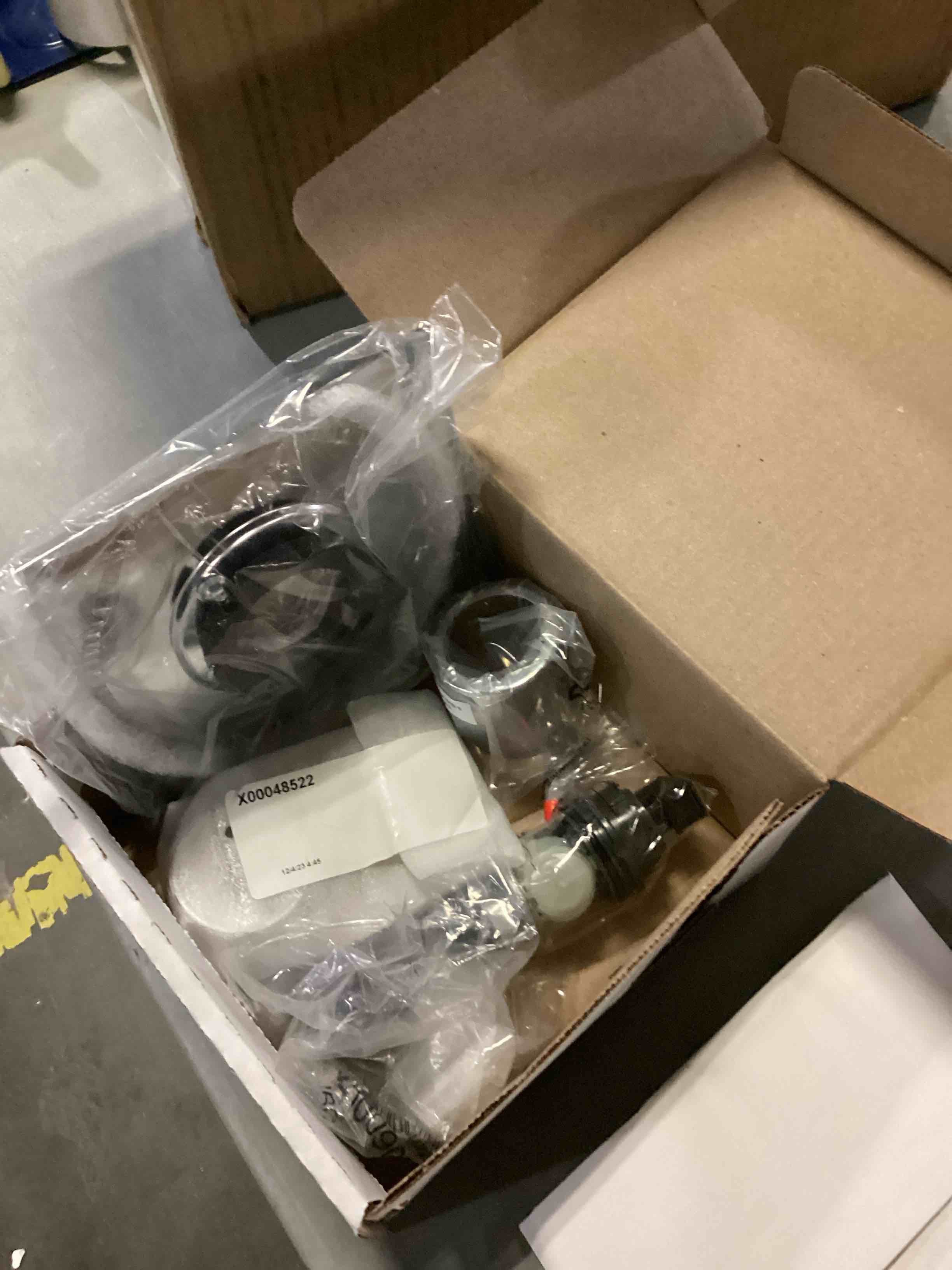 https://s3.amazonaws.com/lotting-images-prod/bidfta/BLU6809601_1732711911911.jpeg