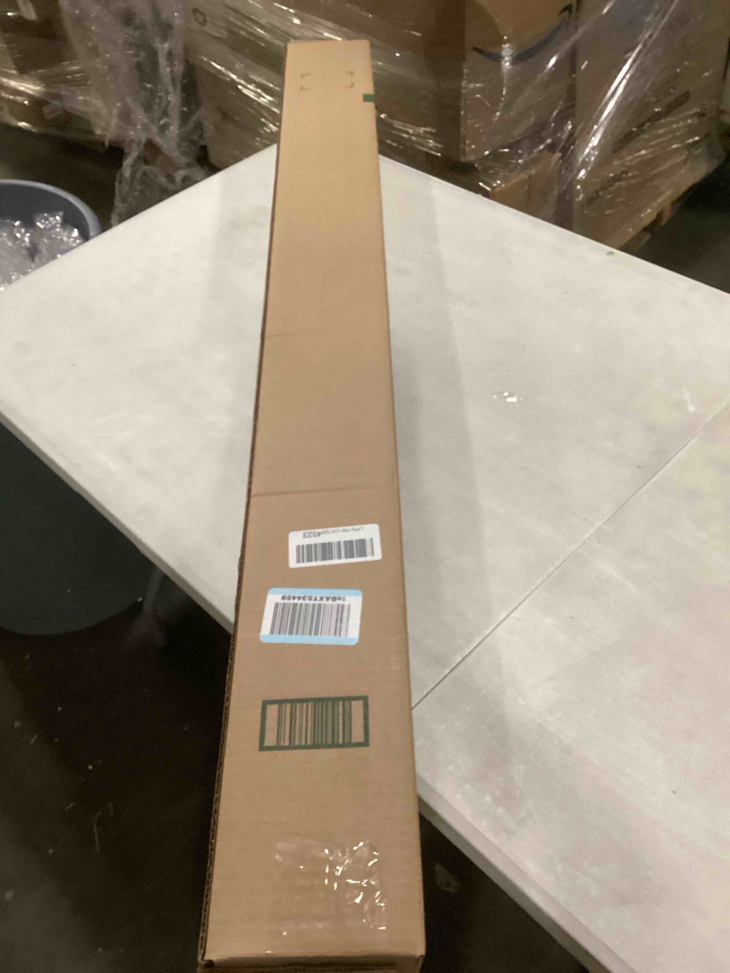 https://s3.amazonaws.com/lotting-images-prod/bidfta/BLU6810474_1733319833430.jpeg