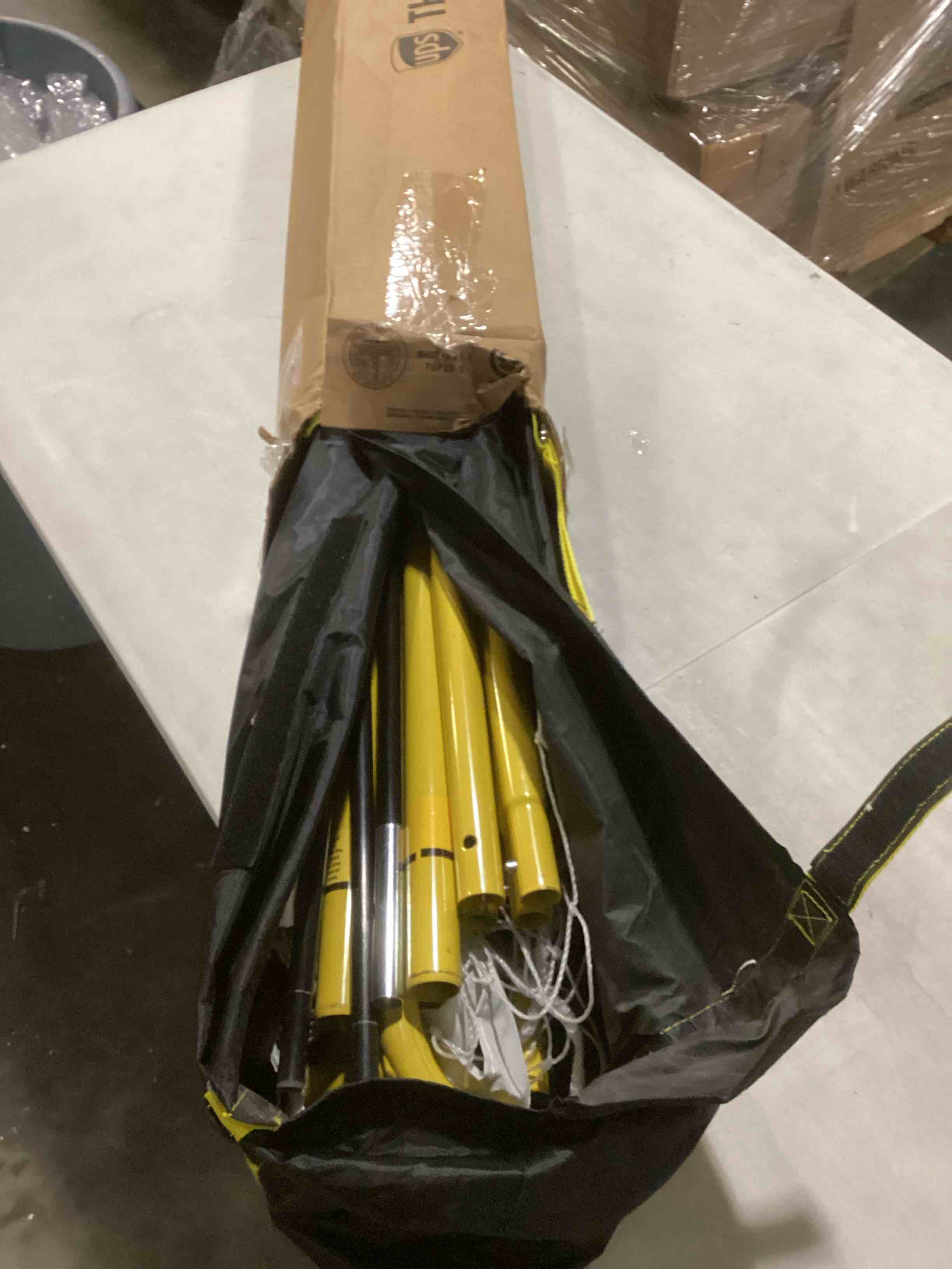 https://s3.amazonaws.com/lotting-images-prod/bidfta/BLU6810477_1733320192204.jpeg