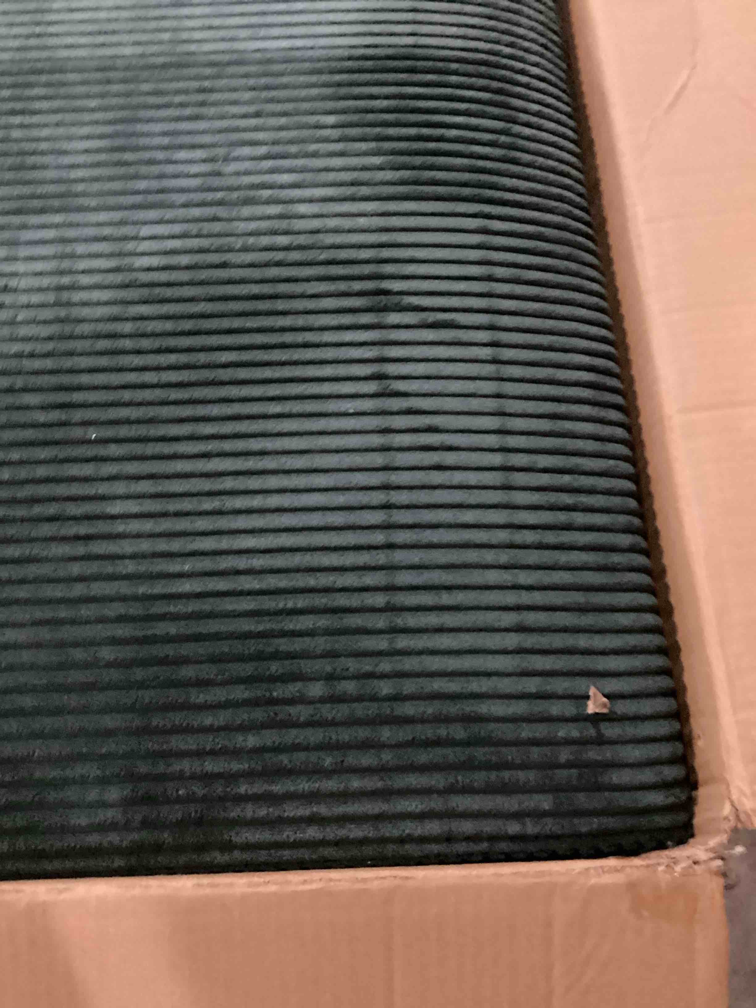 https://s3.amazonaws.com/lotting-images-prod/bidfta/BLU6810626_1733413110536.jpeg
