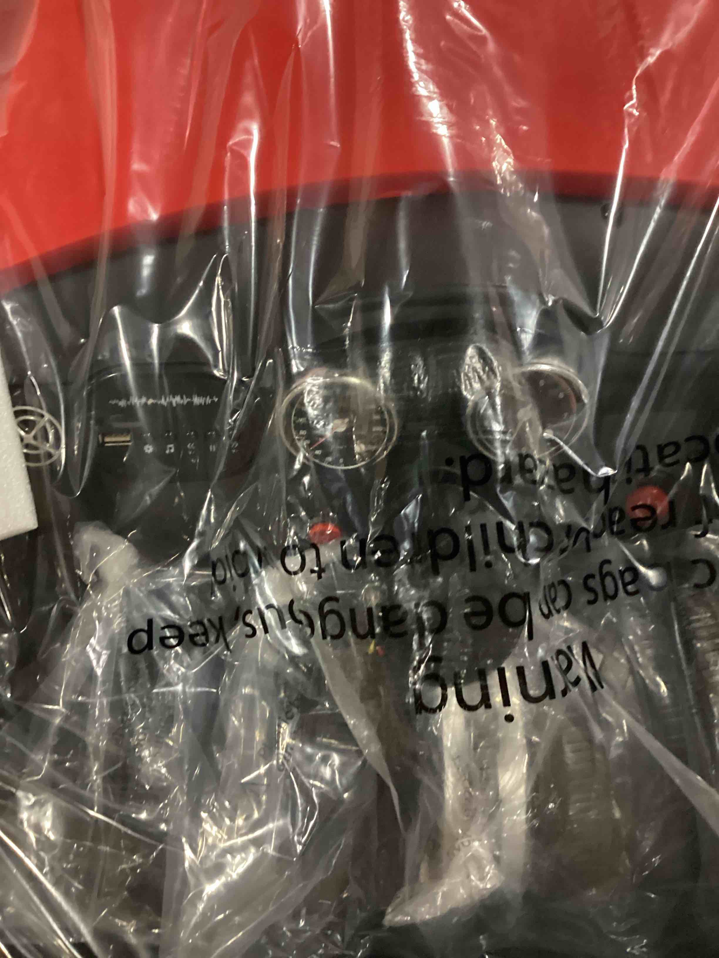 https://s3.amazonaws.com/lotting-images-prod/bidfta/BLU6810629_1733414460781.jpeg