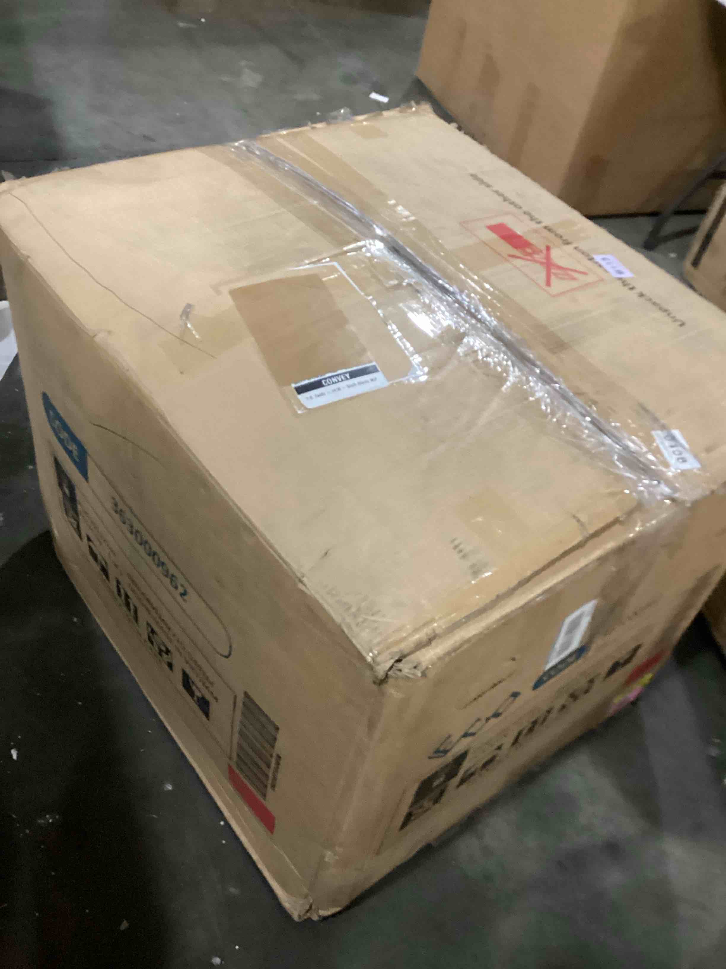 https://s3.amazonaws.com/lotting-images-prod/bidfta/BLU6810630_1733415527235.jpeg