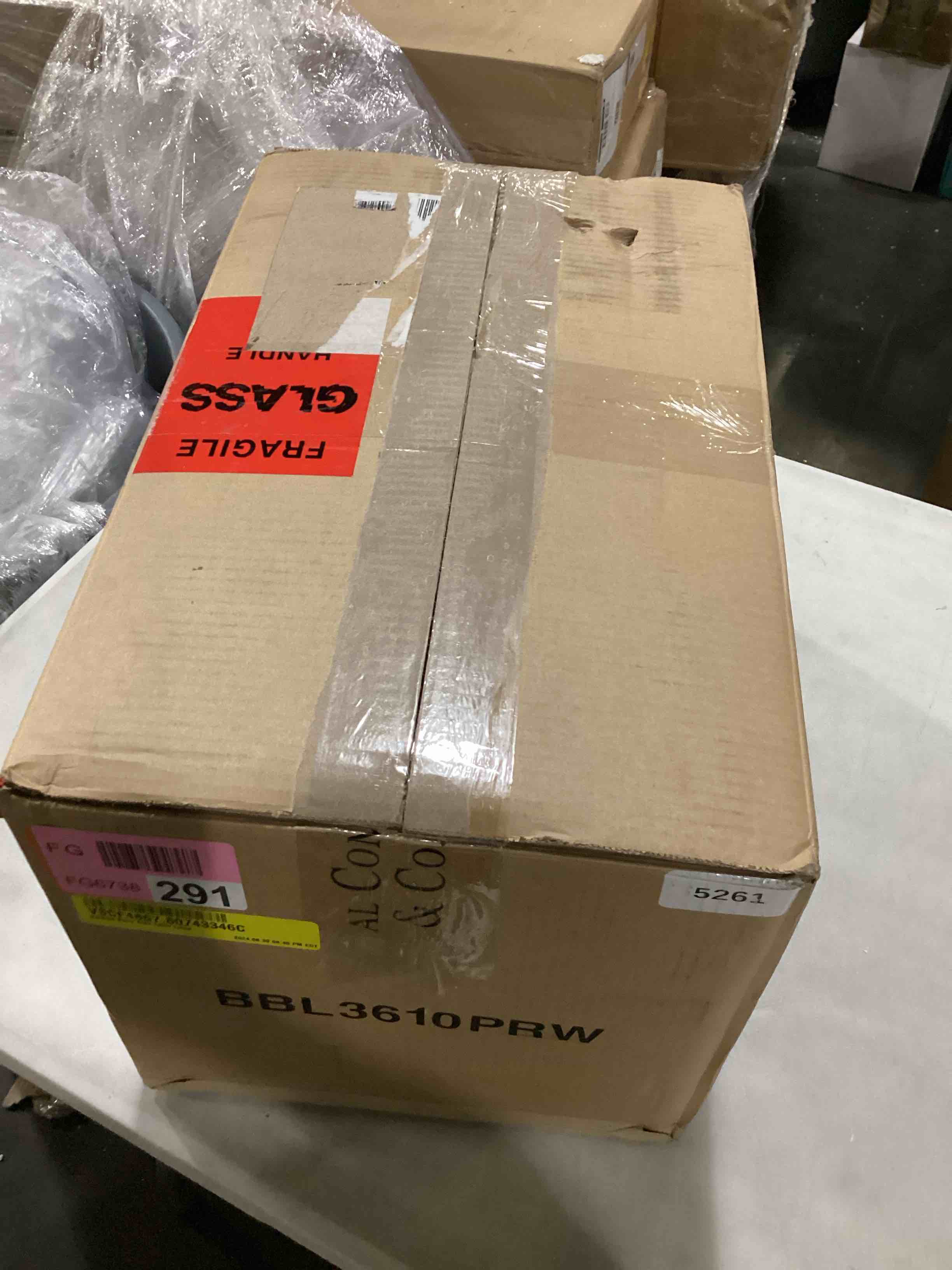 https://s3.amazonaws.com/lotting-images-prod/bidfta/BLU6810634_1733416468049.jpeg