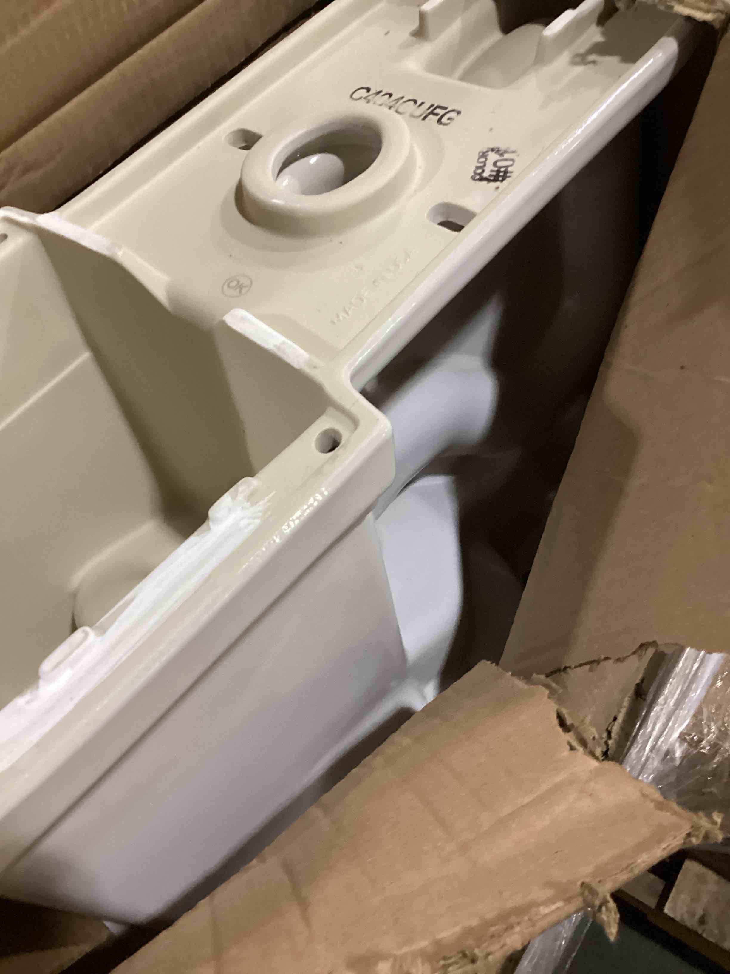 https://s3.amazonaws.com/lotting-images-prod/bidfta/BLU6810640_1733417842306.jpeg