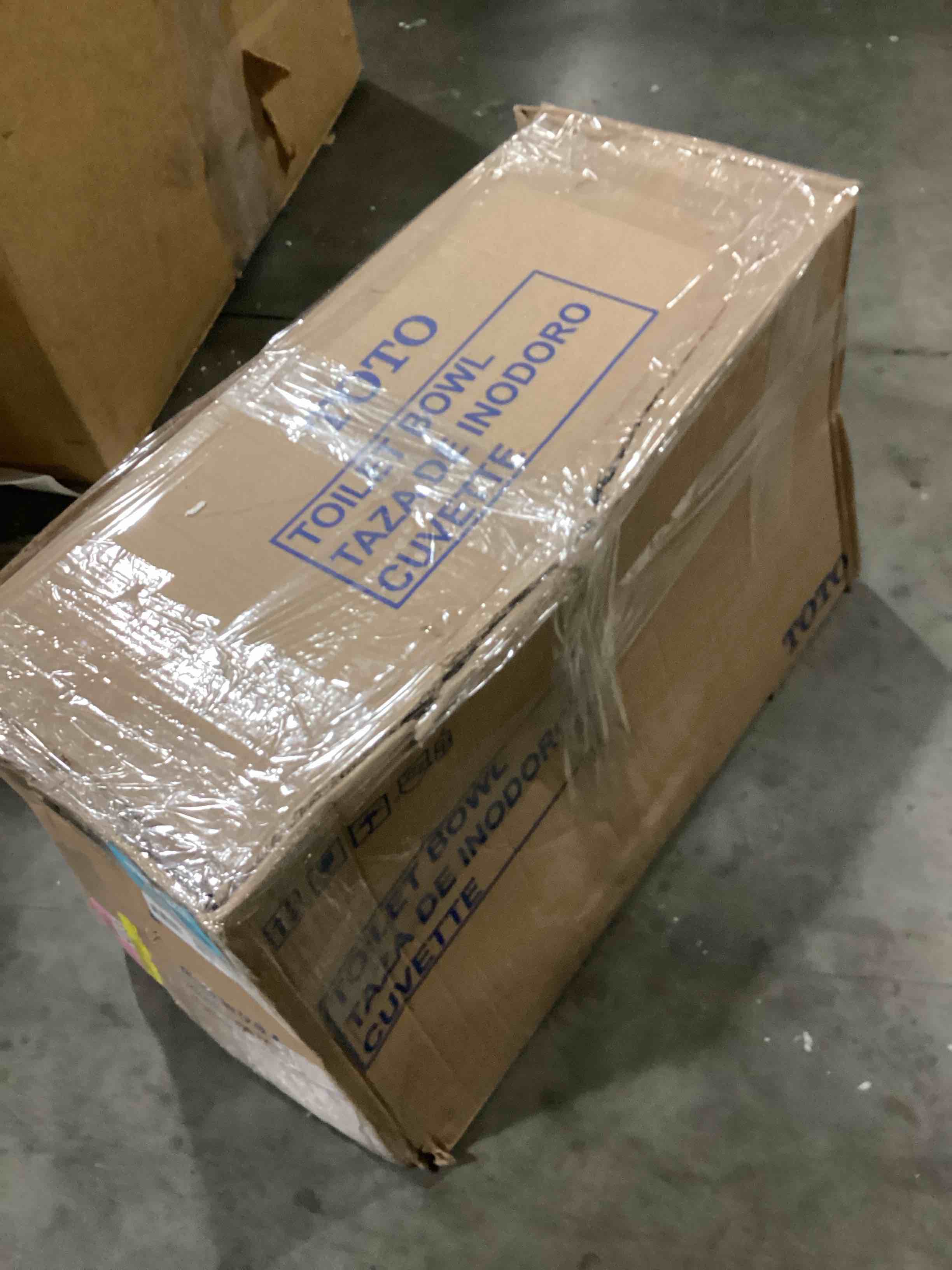 https://s3.amazonaws.com/lotting-images-prod/bidfta/BLU6810640_1733417956056.jpeg