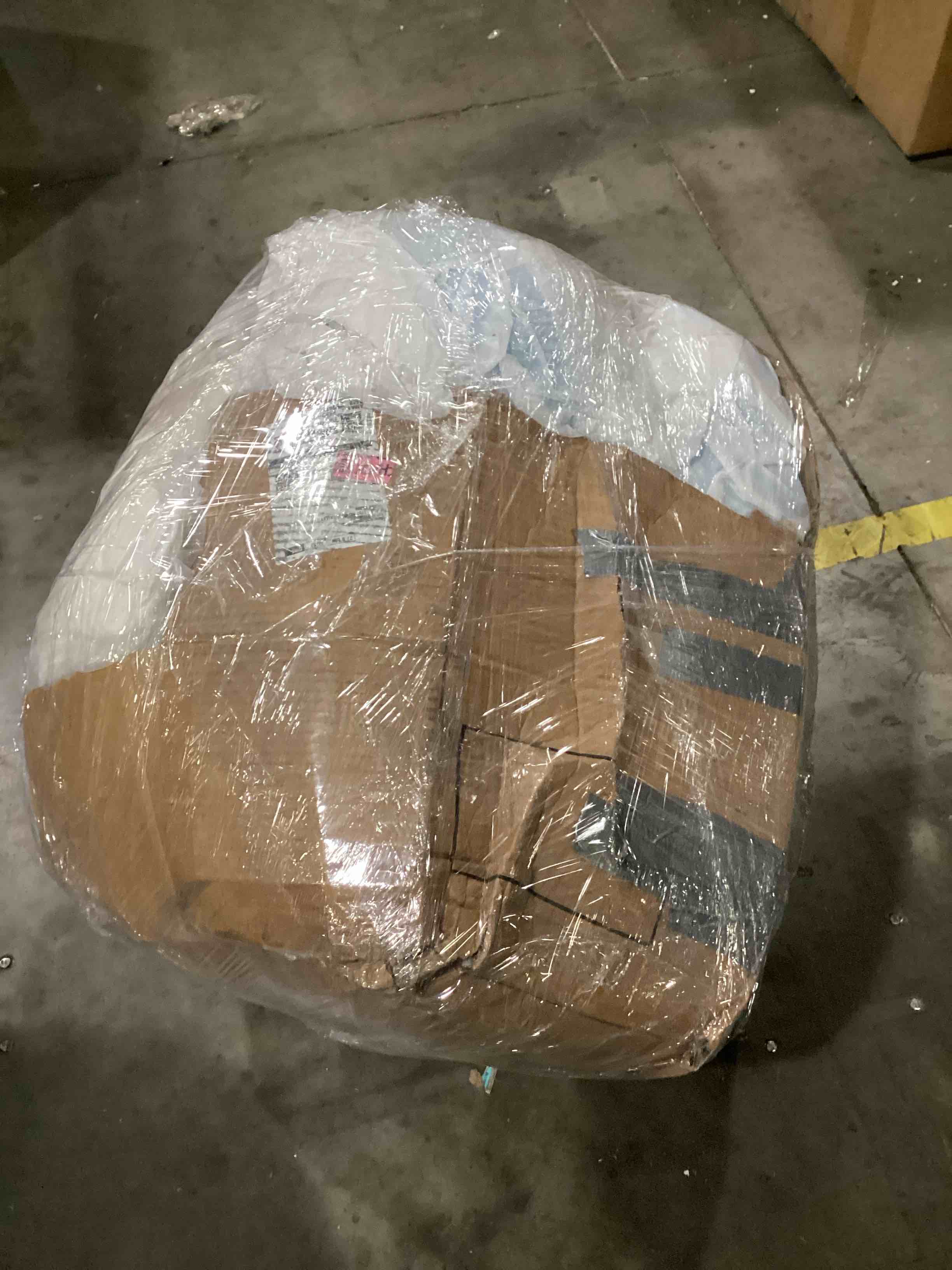 https://s3.amazonaws.com/lotting-images-prod/bidfta/BLU6810792_1733504270580.jpeg