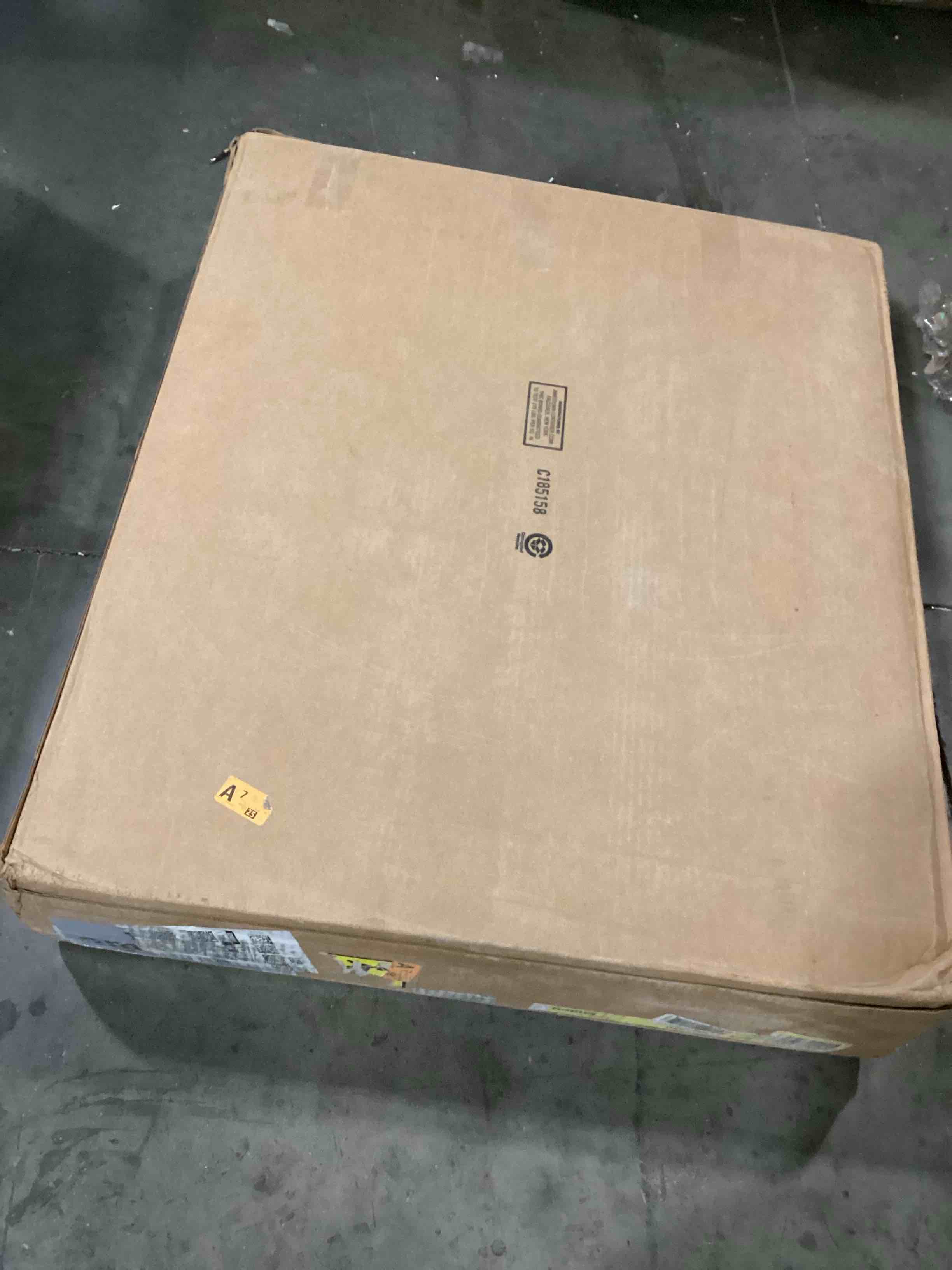 https://s3.amazonaws.com/lotting-images-prod/bidfta/BLU6810796_1733507363710.jpeg