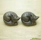 Briar 2" Length Sleeping Fox Novelty Knob Multipack