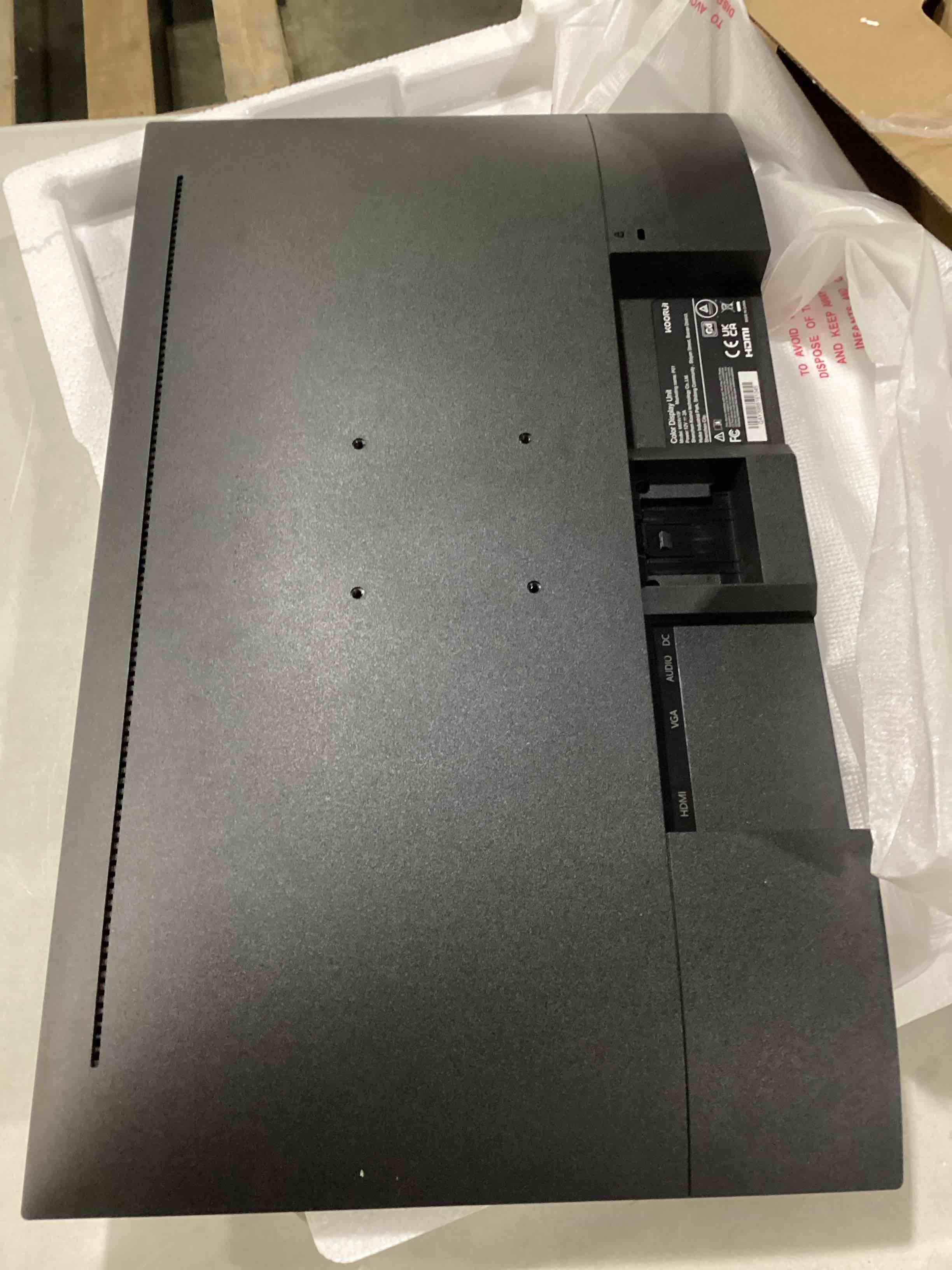 https://s3.amazonaws.com/lotting-images-prod/bidfta/BLU6811217_1734094074353.jpeg