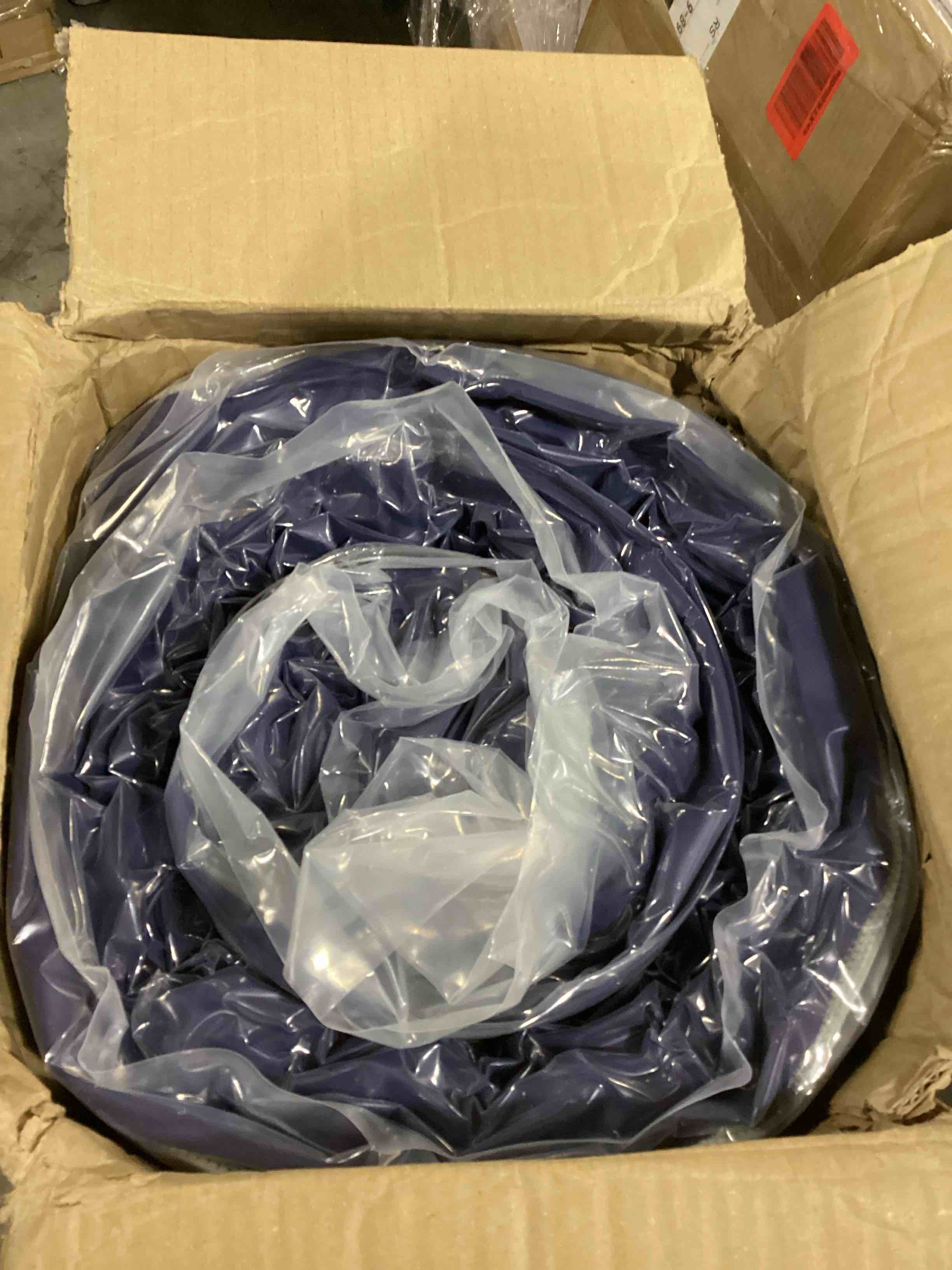 https://s3.amazonaws.com/lotting-images-prod/bidfta/BLU6811330_1734355831572.jpeg