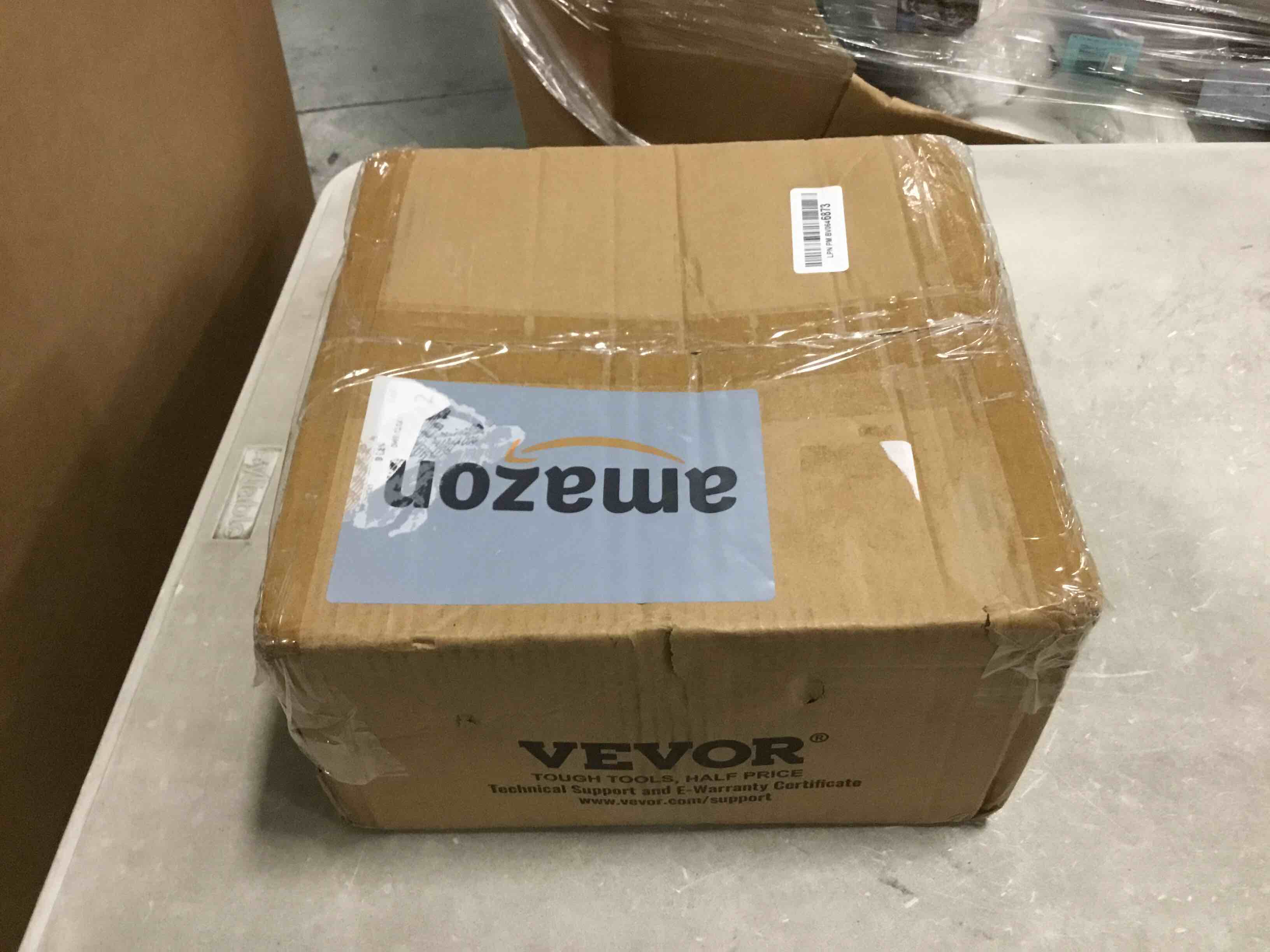 https://s3.amazonaws.com/lotting-images-prod/bidfta/BLU6812774_1720537285124.jpeg