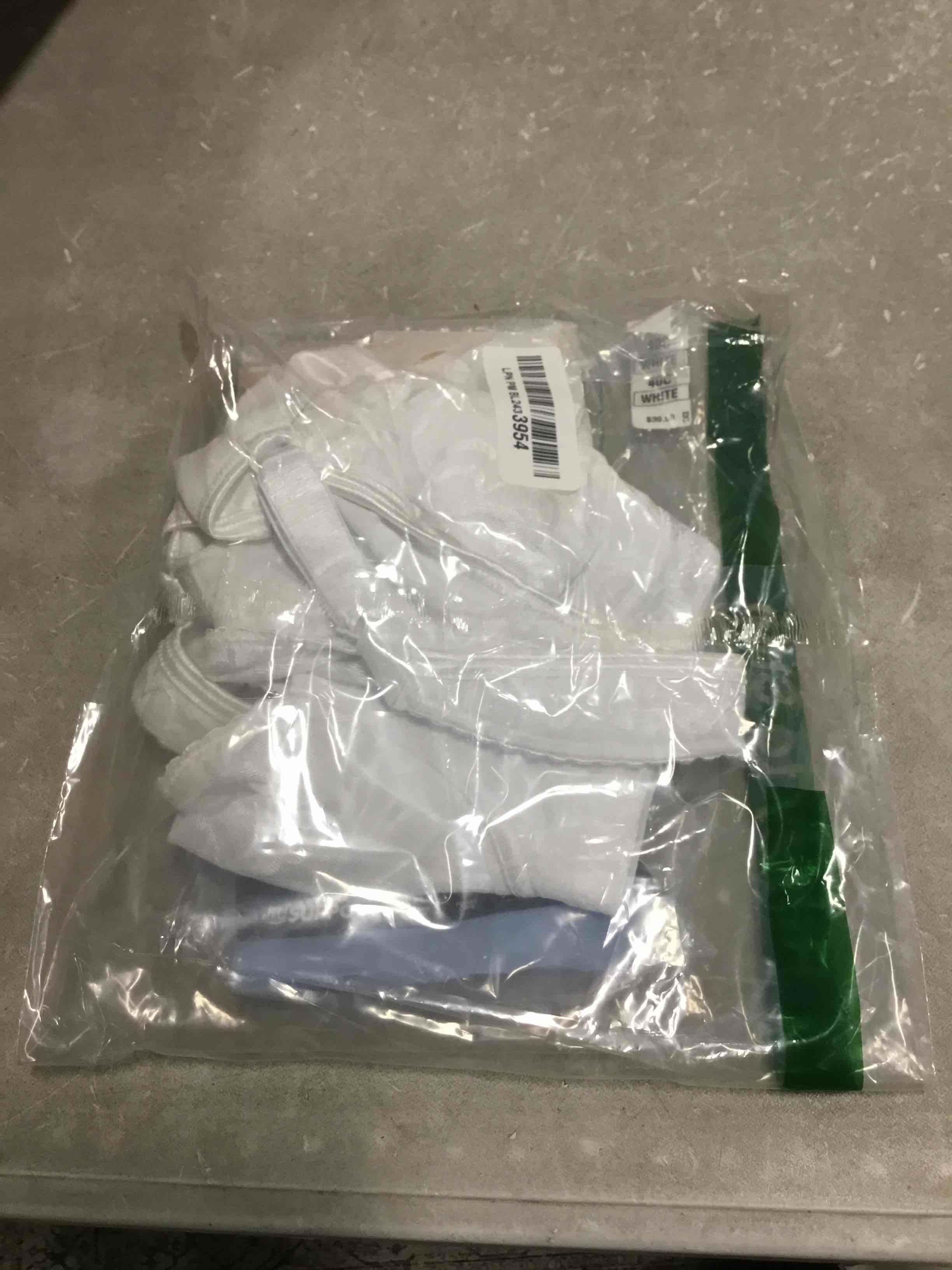 https://s3.amazonaws.com/lotting-images-prod/bidfta/BLU6812797_1720538795763.jpeg