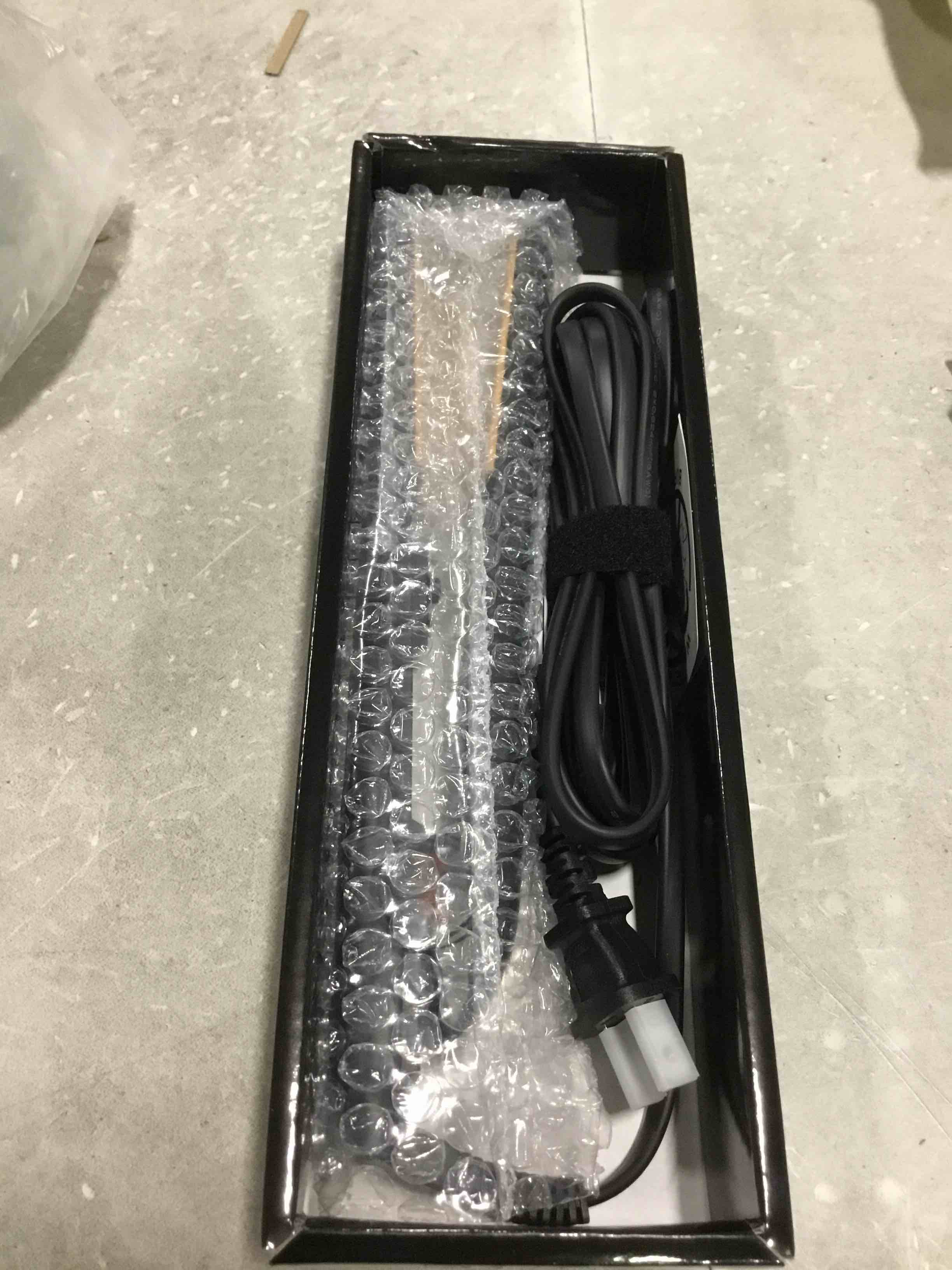 https://s3.amazonaws.com/lotting-images-prod/bidfta/BLU6812903_1720550602648.jpeg