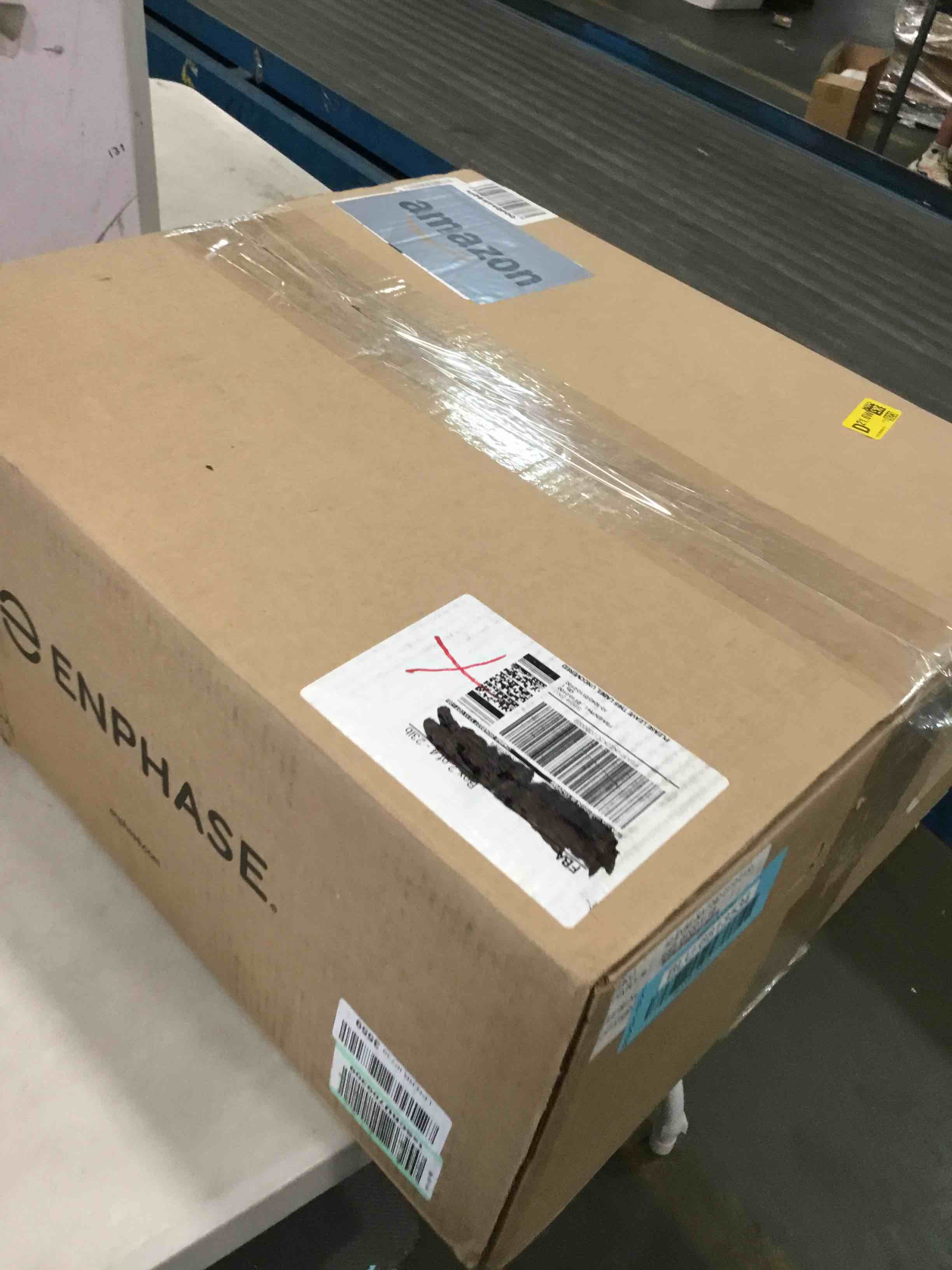 https://s3.amazonaws.com/lotting-images-prod/bidfta/BLU6813534_1720718592040.jpeg