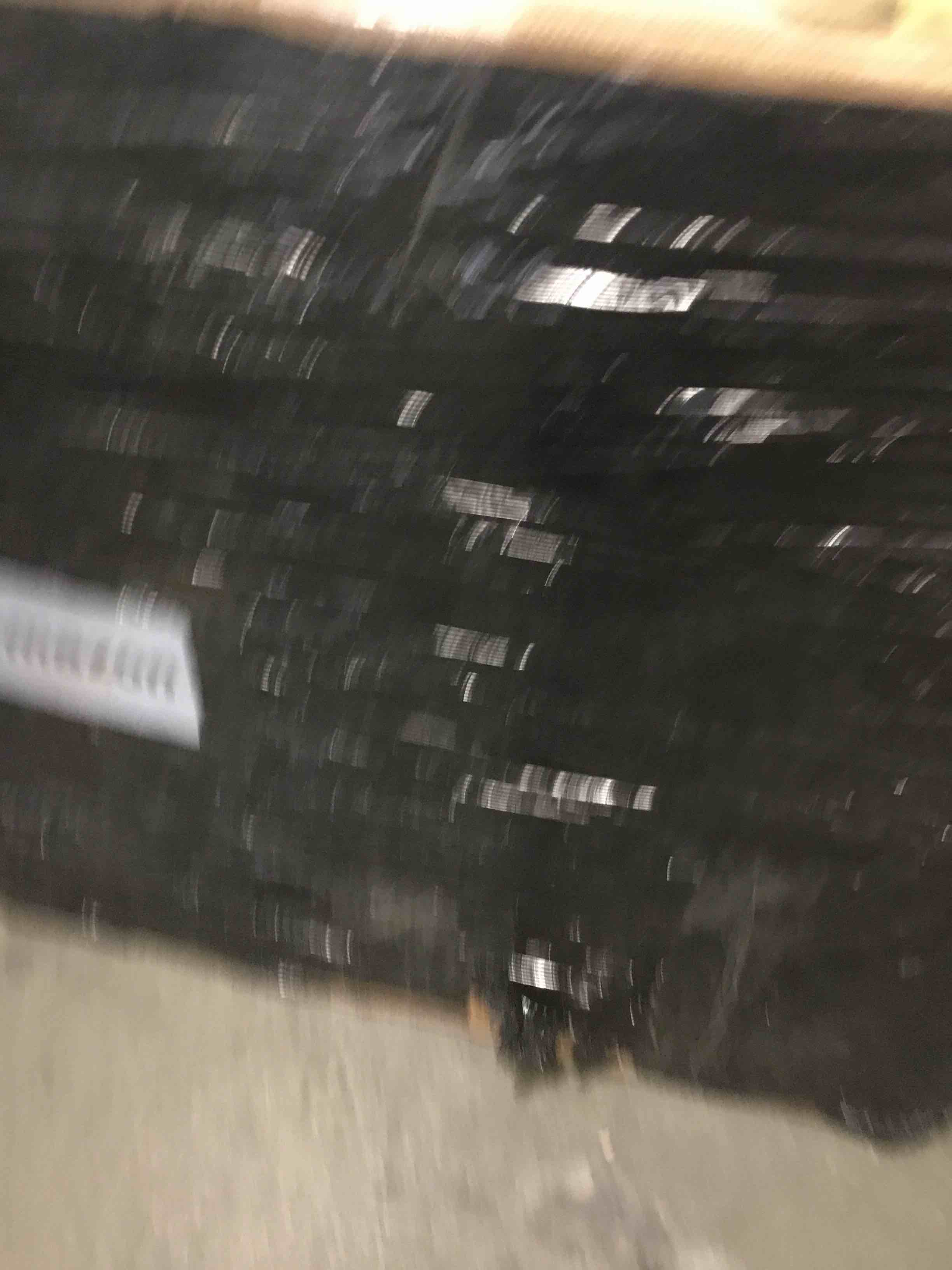 https://s3.amazonaws.com/lotting-images-prod/bidfta/BLU6814025_1720826703374.jpeg